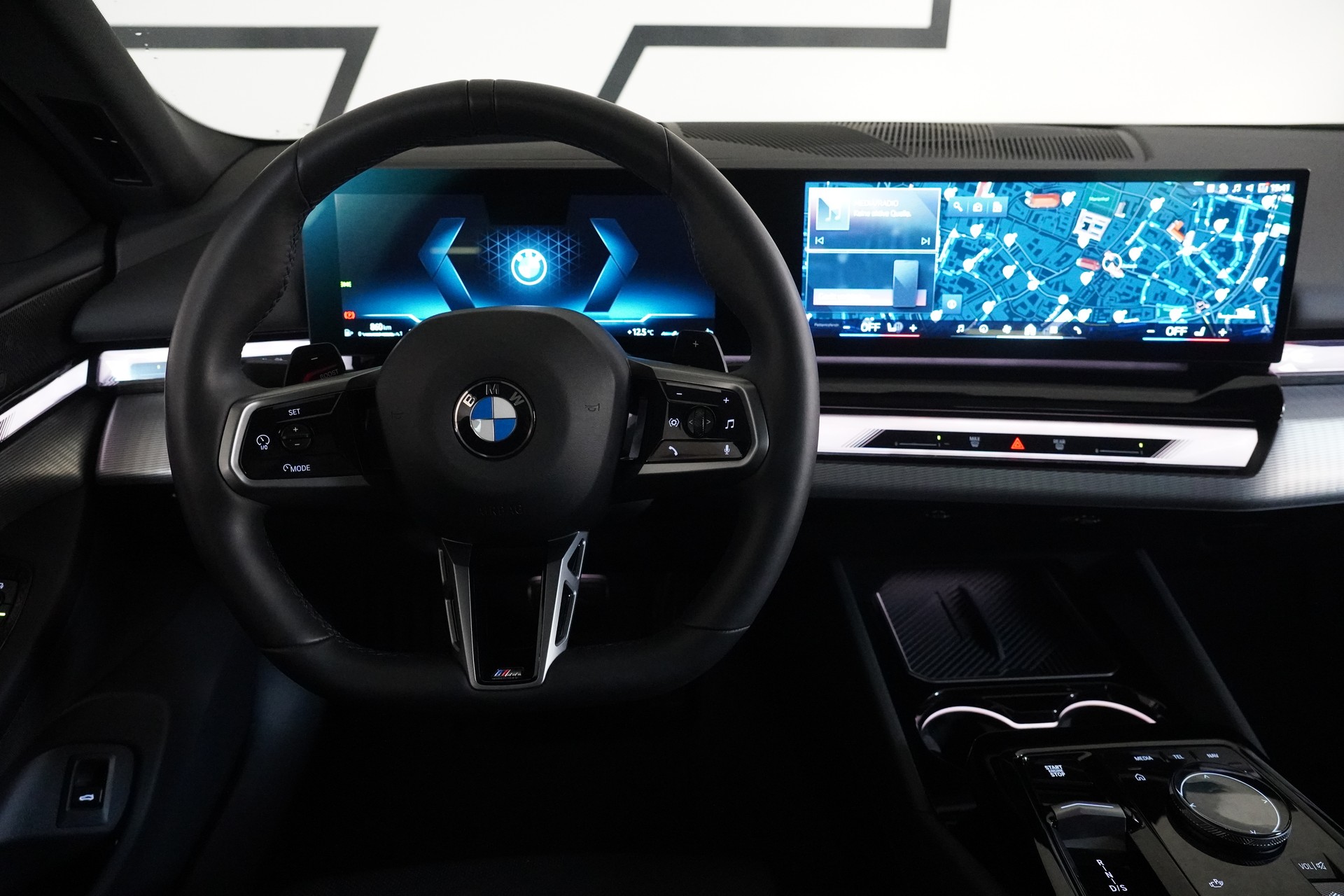 BMW 520d xDrive 48V Touring M Sport Steptronic-image-20