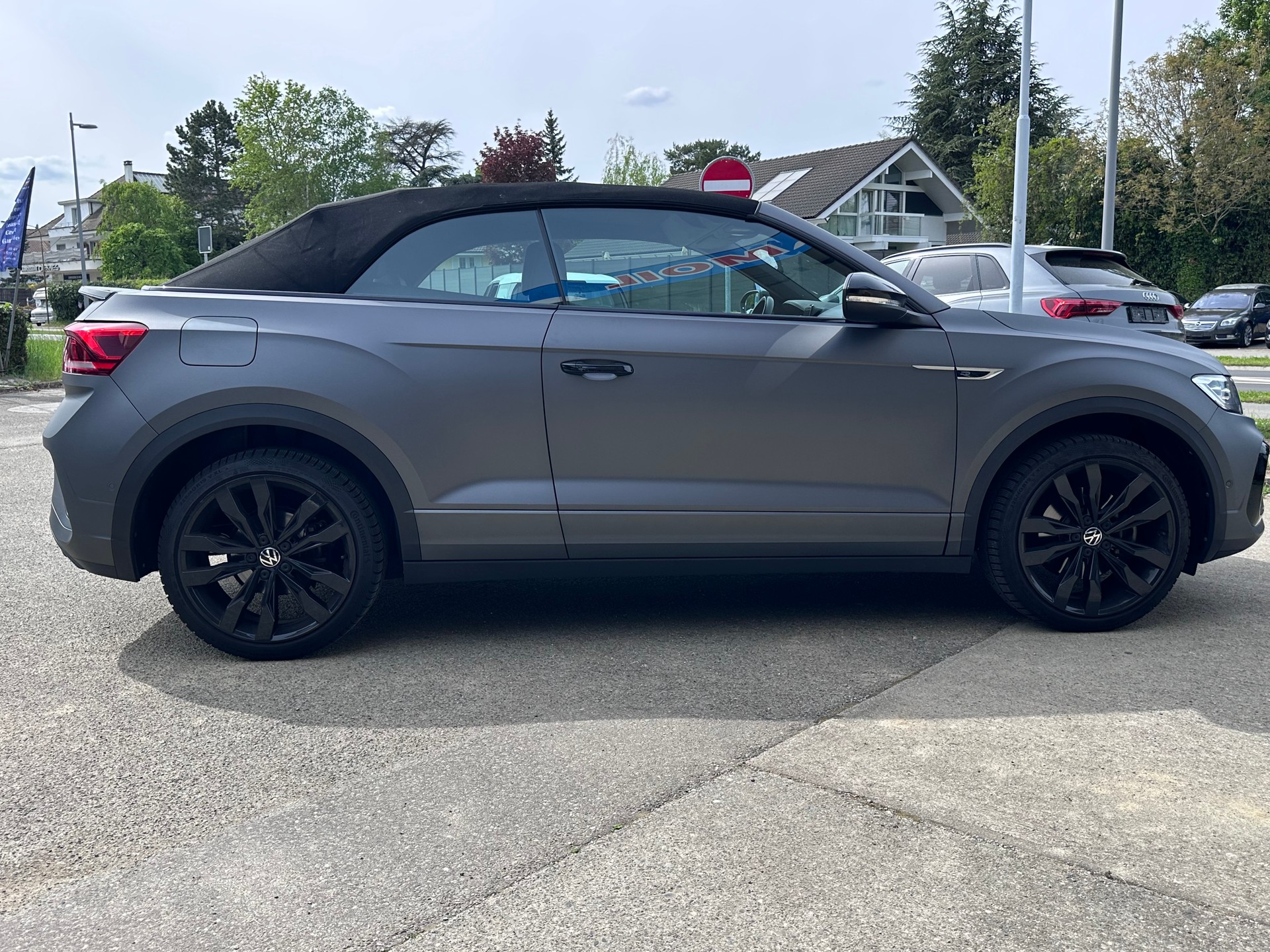 VW T-Roc Cabriolet 1.5 TSI EVO R-Line DSG-image-3