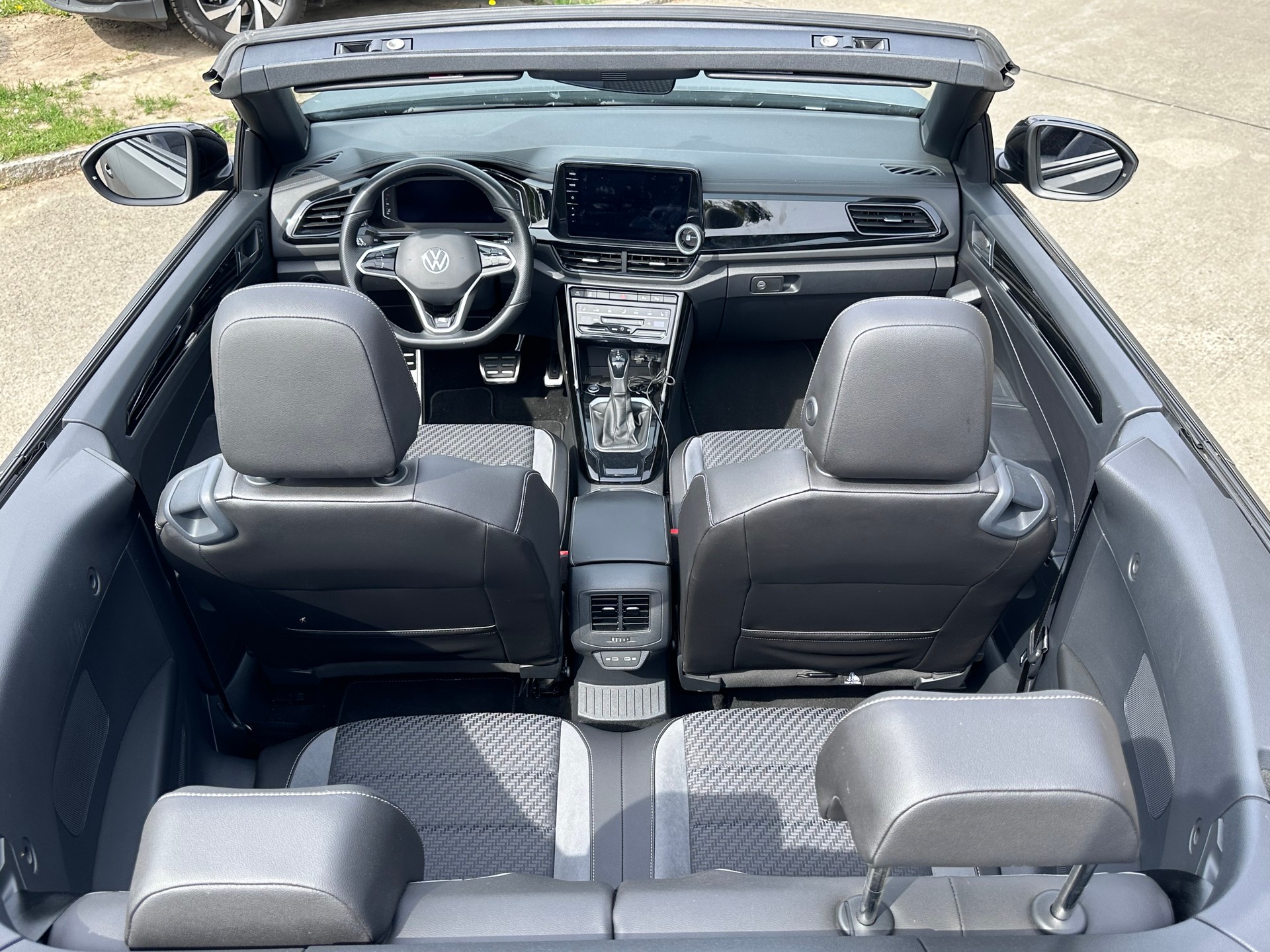 VW T-Roc Cabriolet 1.5 TSI EVO R-Line DSG-image-6