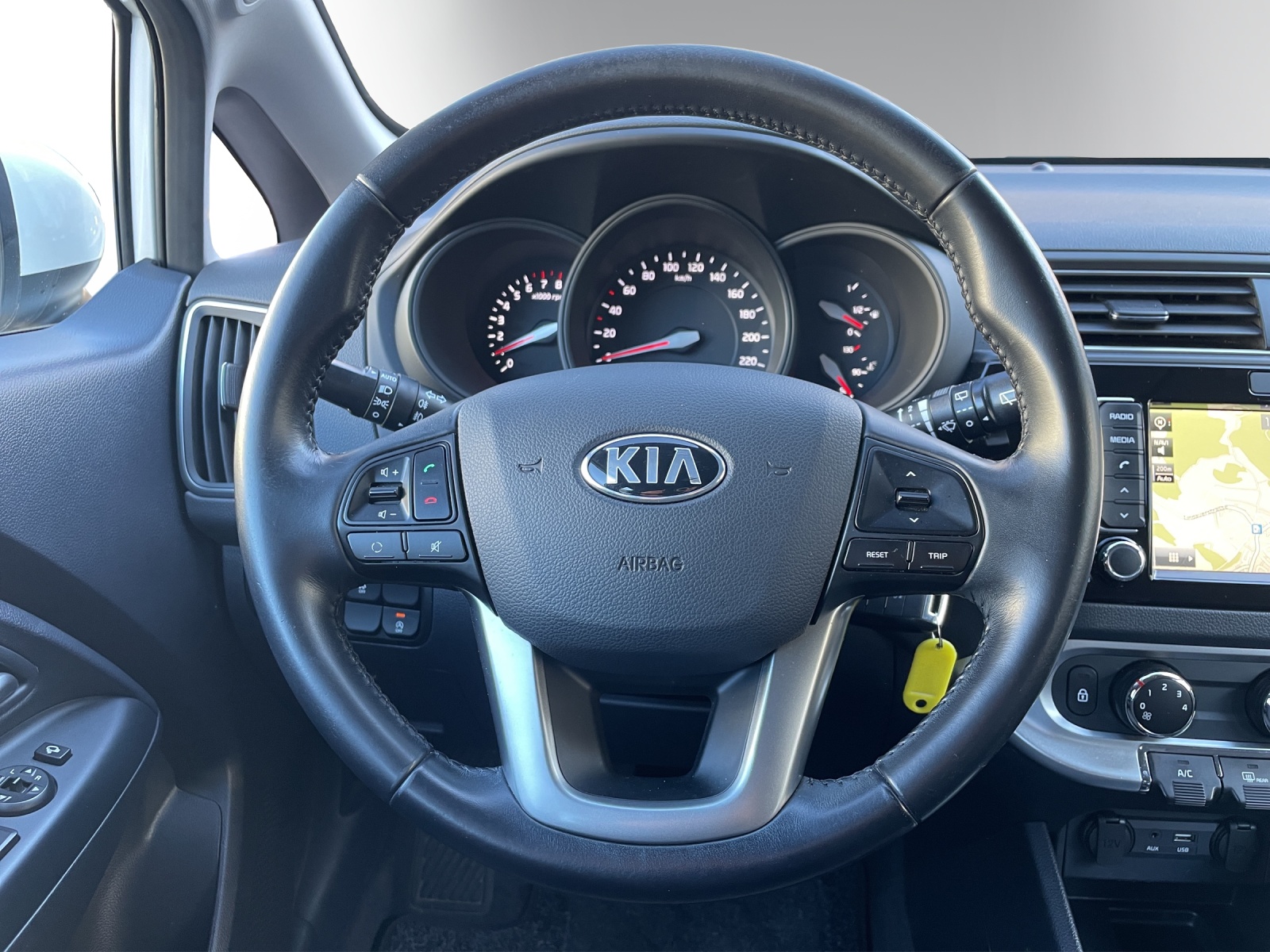 KIA Rio 1.4 CVVT Trend-image-13