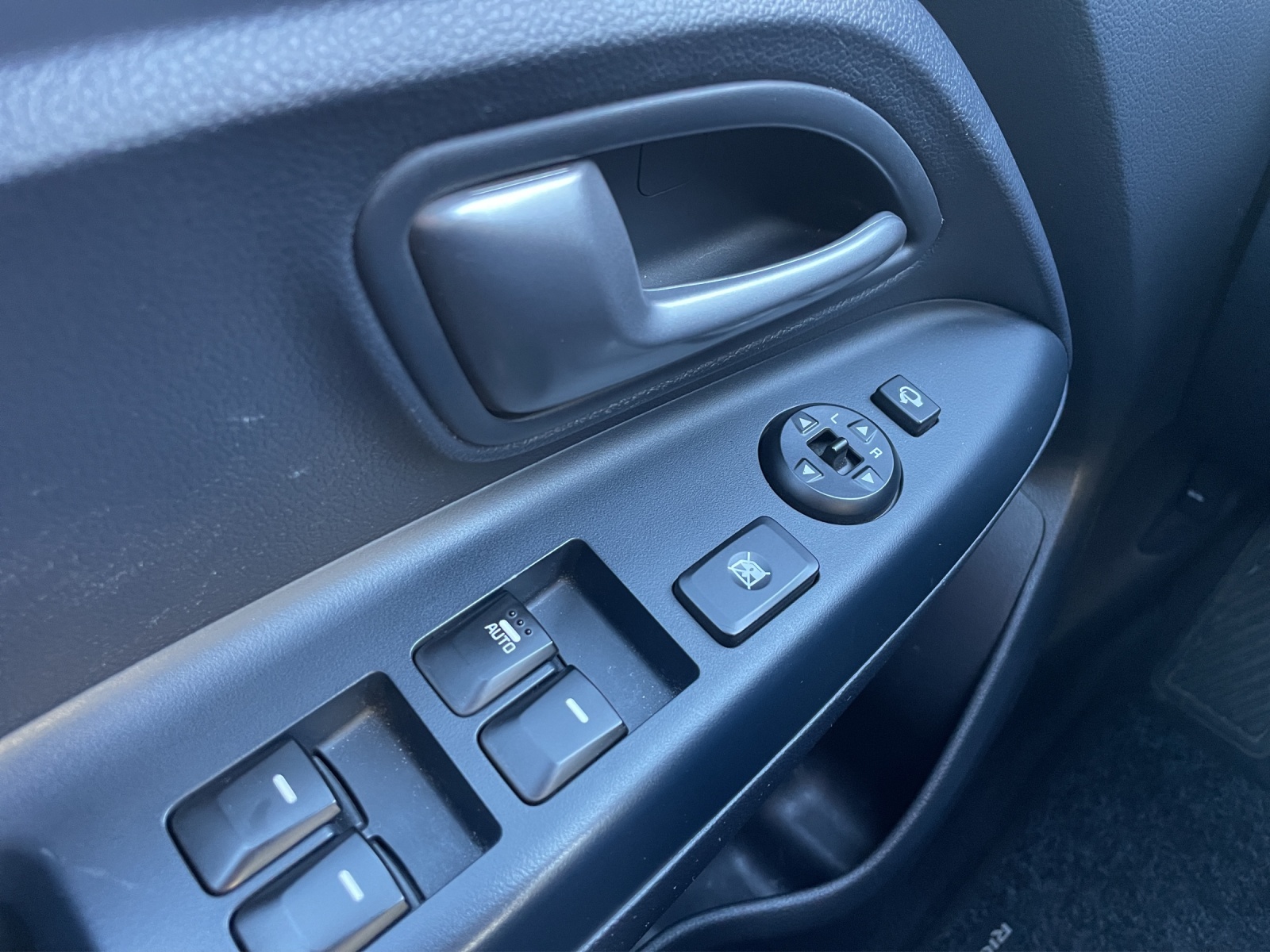 KIA Rio 1.4 CVVT Trend-image-18