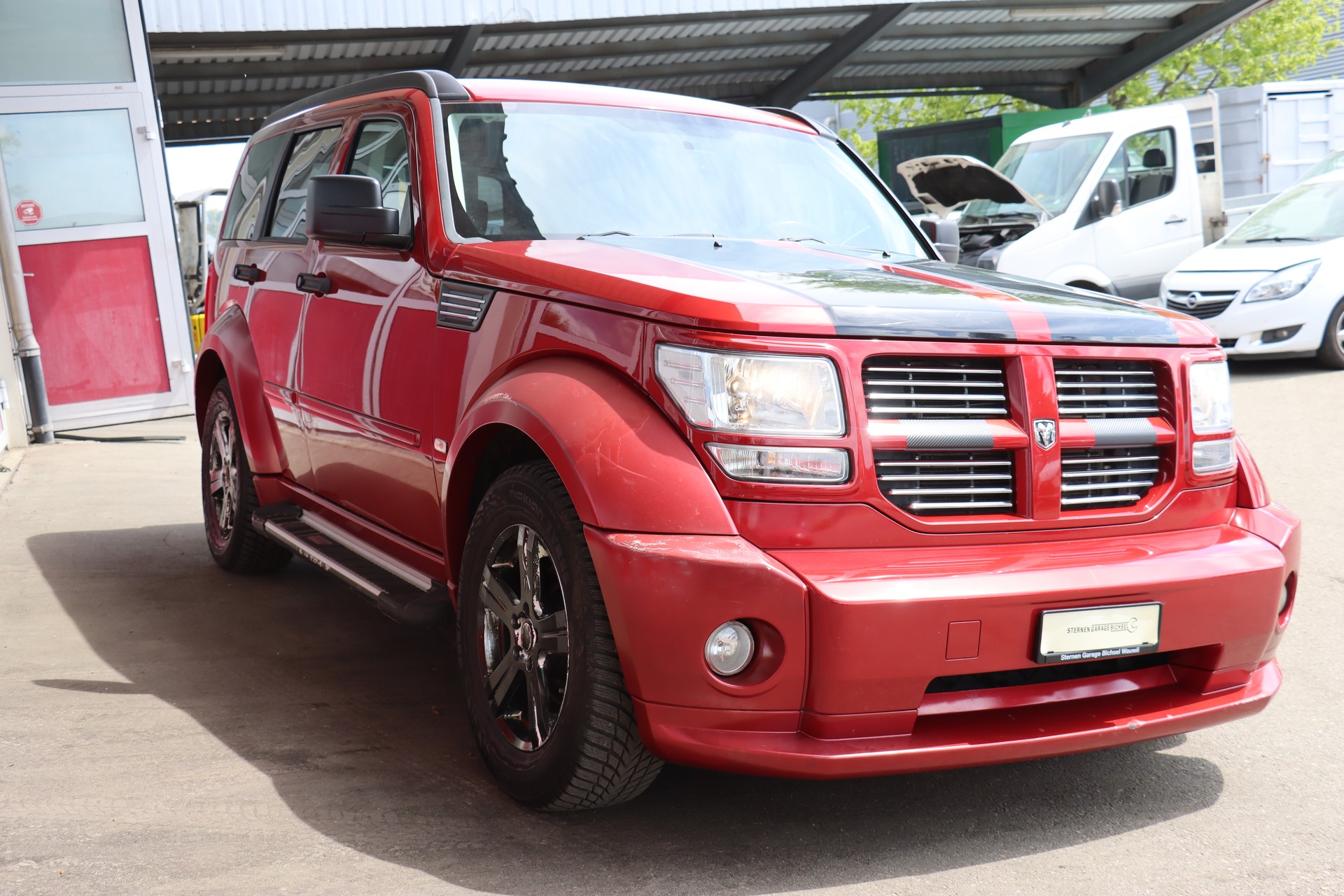 DODGE Nitro 2.8 CRD R/T Automatic-showroom-element-3