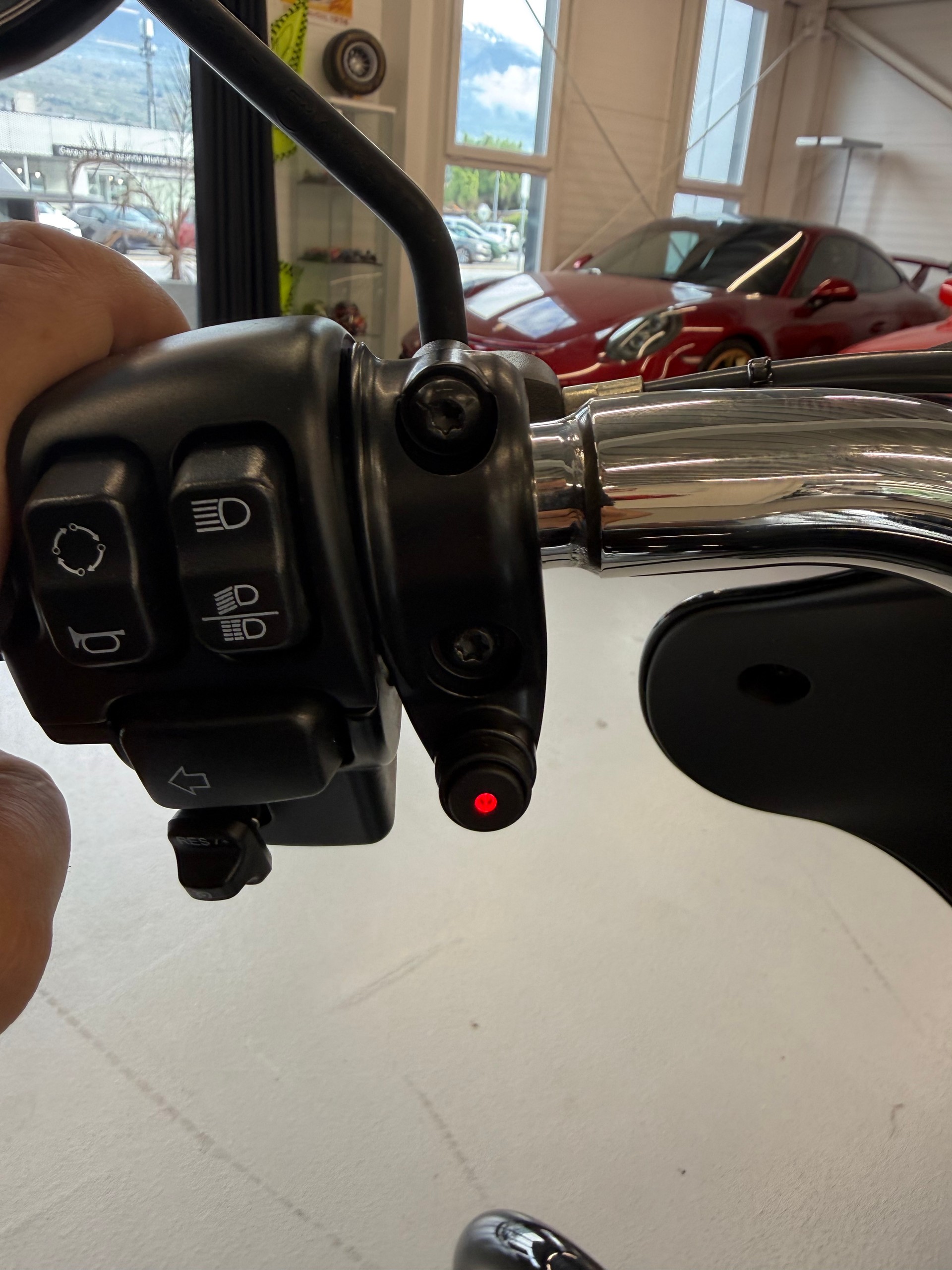 HARLEY-DAVIDSON FLSB Sport Glide 107-image-10