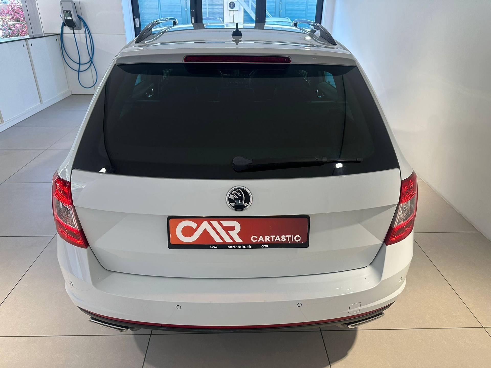 SKODA Octavia Combi 2.0 TDI 184 RS DSG-image-3