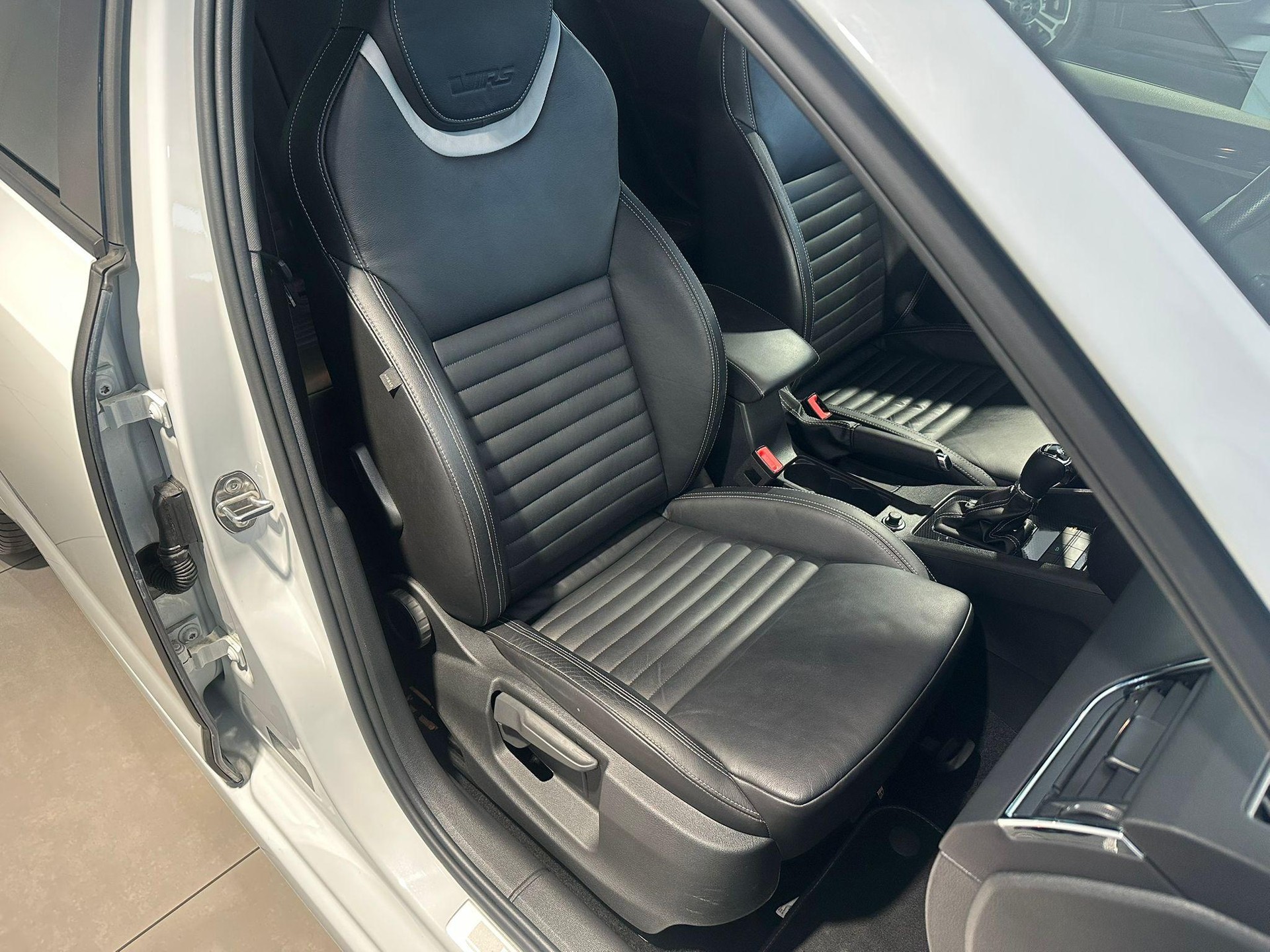SKODA Octavia Combi 2.0 TDI 184 RS DSG-image-7