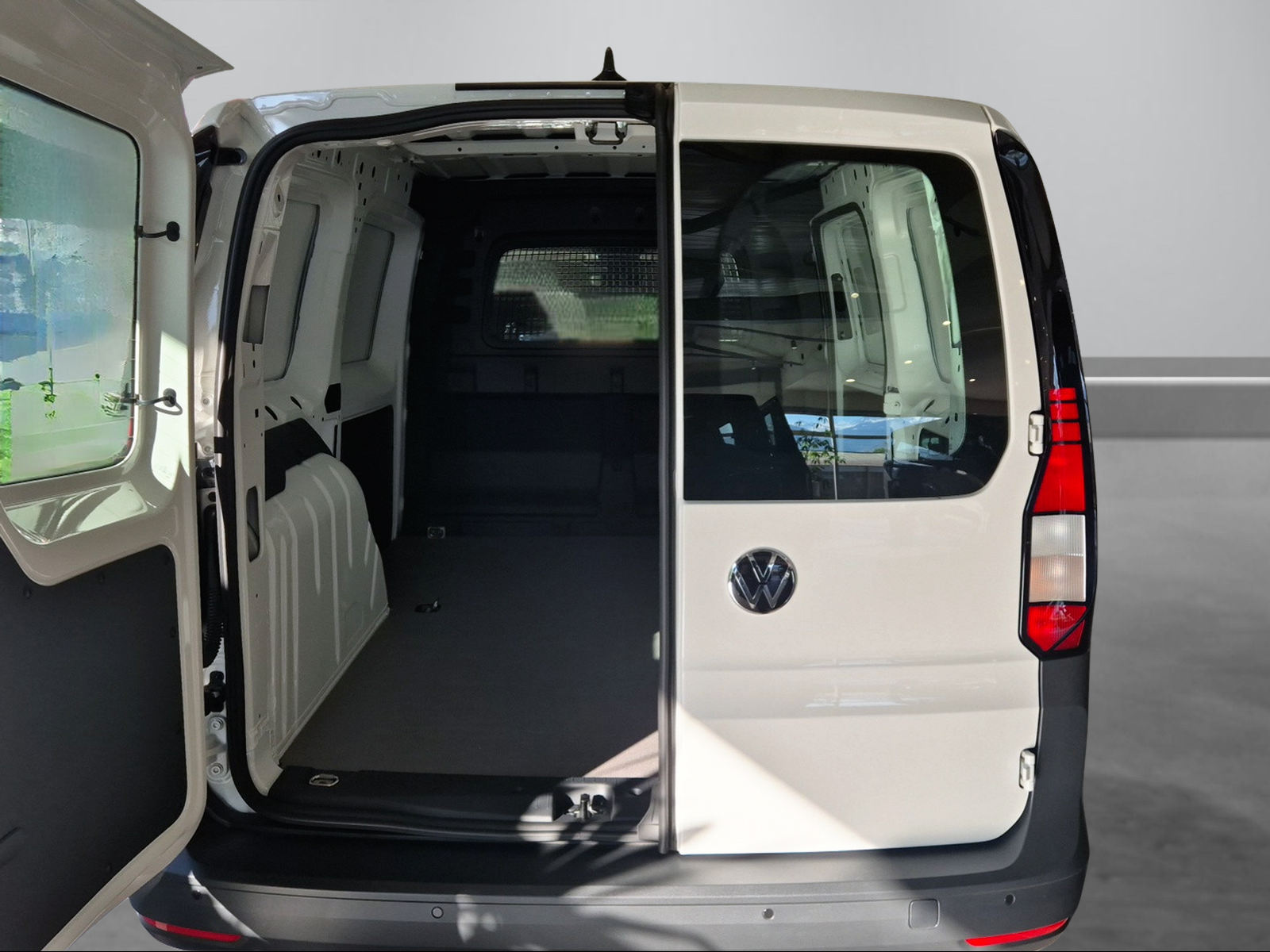 VW Caddy Cargo 2.0TDI Maxi 4Motion-image-12