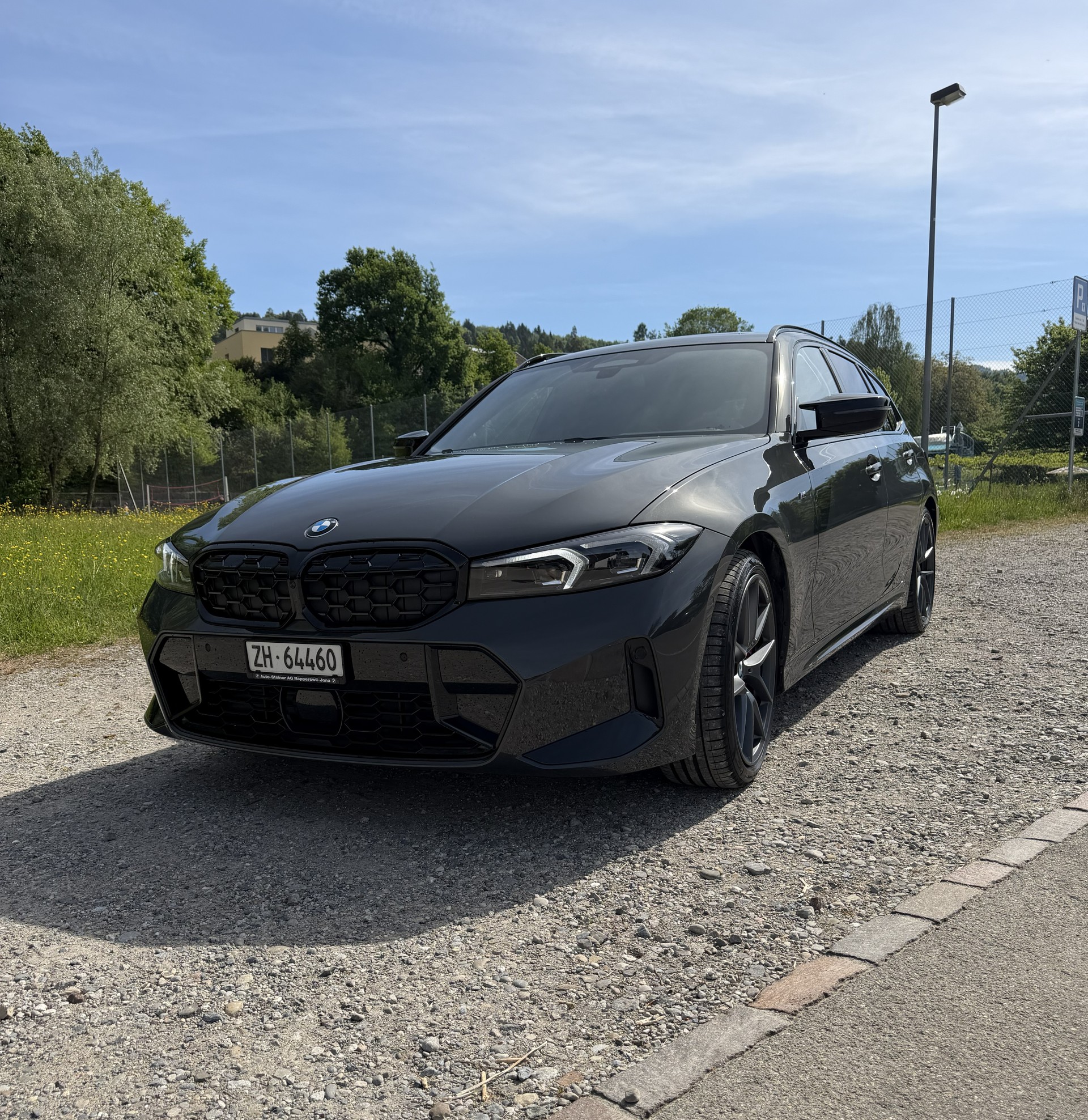 BMW xDrive 48V Touring Steptronic M Sport Pro-image-0