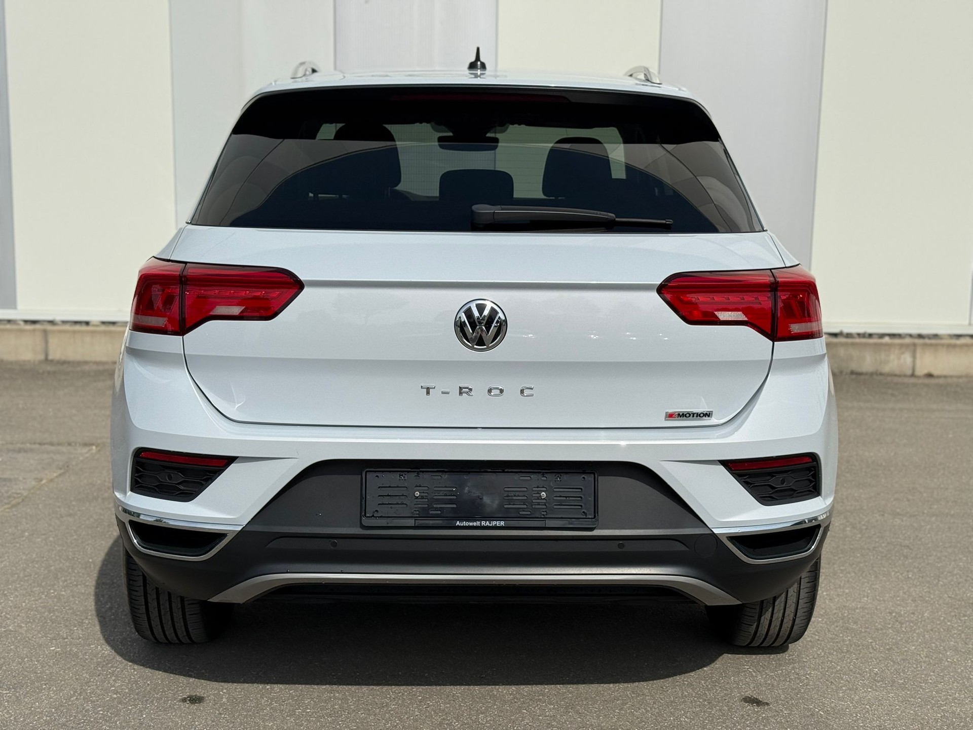 VW T-Roc 2.0 TSI Advance DSG 4Motion-image-4