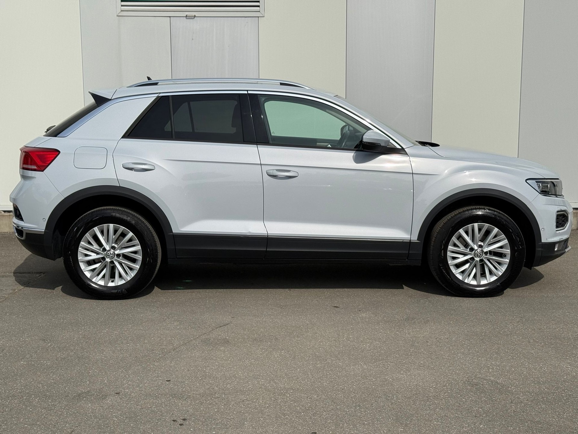 VW T-Roc 2.0 TSI Advance DSG 4Motion-image-6