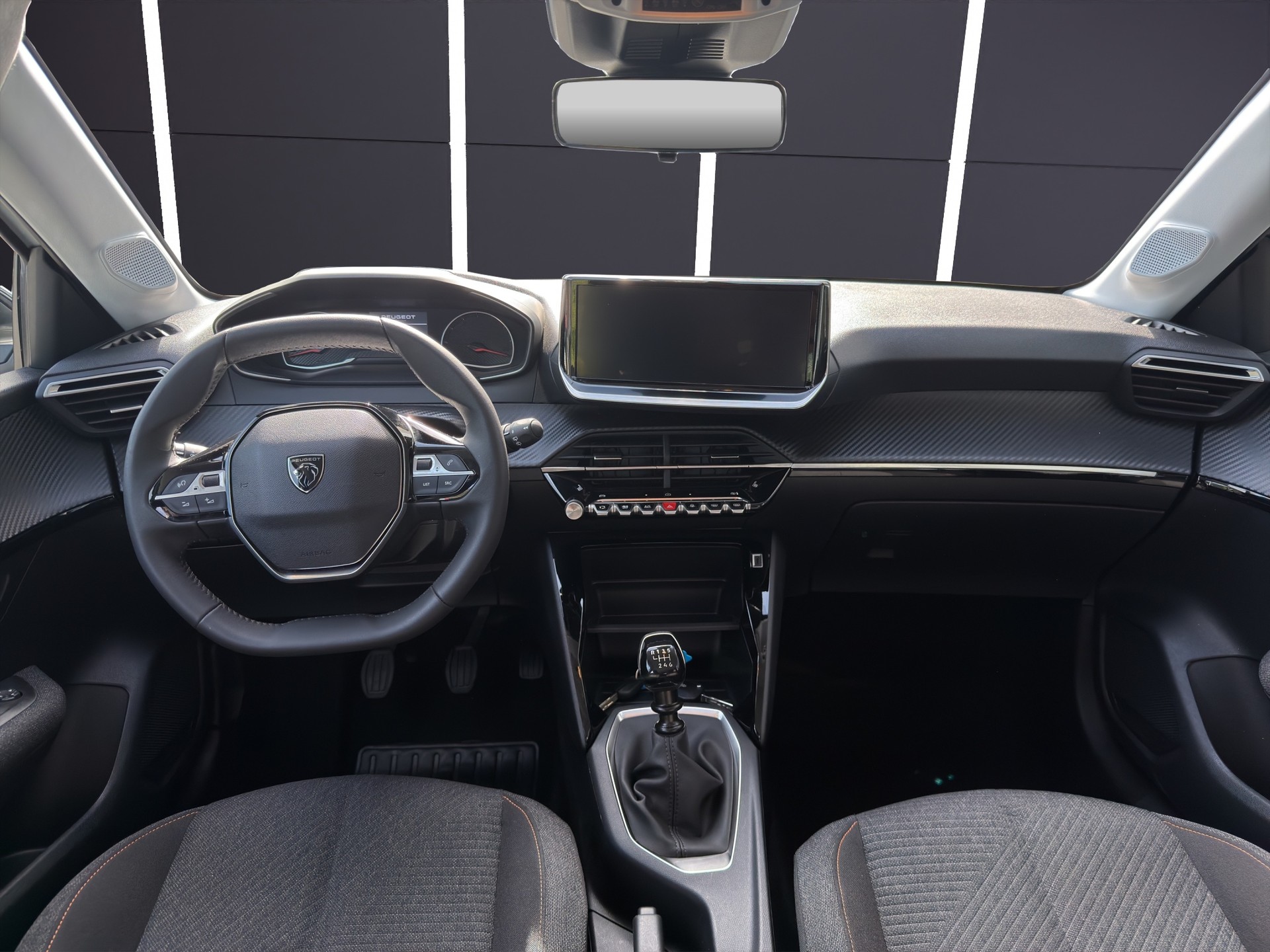 PEUGEOT 208 1.2 Style-image-7
