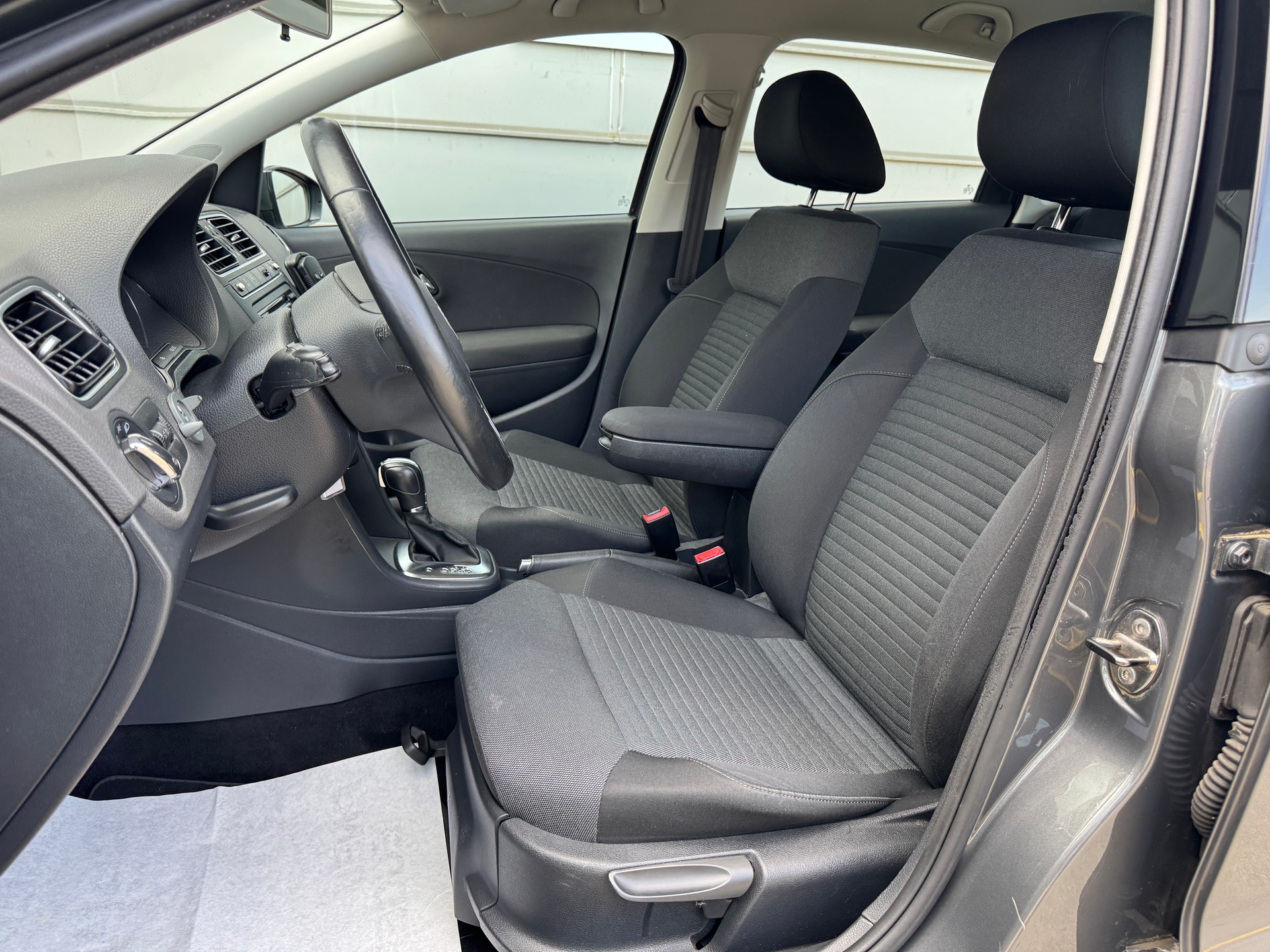 VW Polo 1.2 TSI BMT Comfortline DSG-image-4