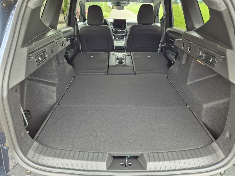 DACIA Bigster 1.8 Hybrid Journey-image-12