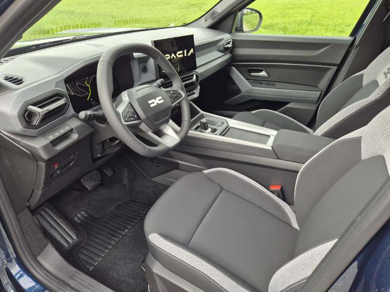 DACIA Bigster 1.8 Hybrid Journey-image-4