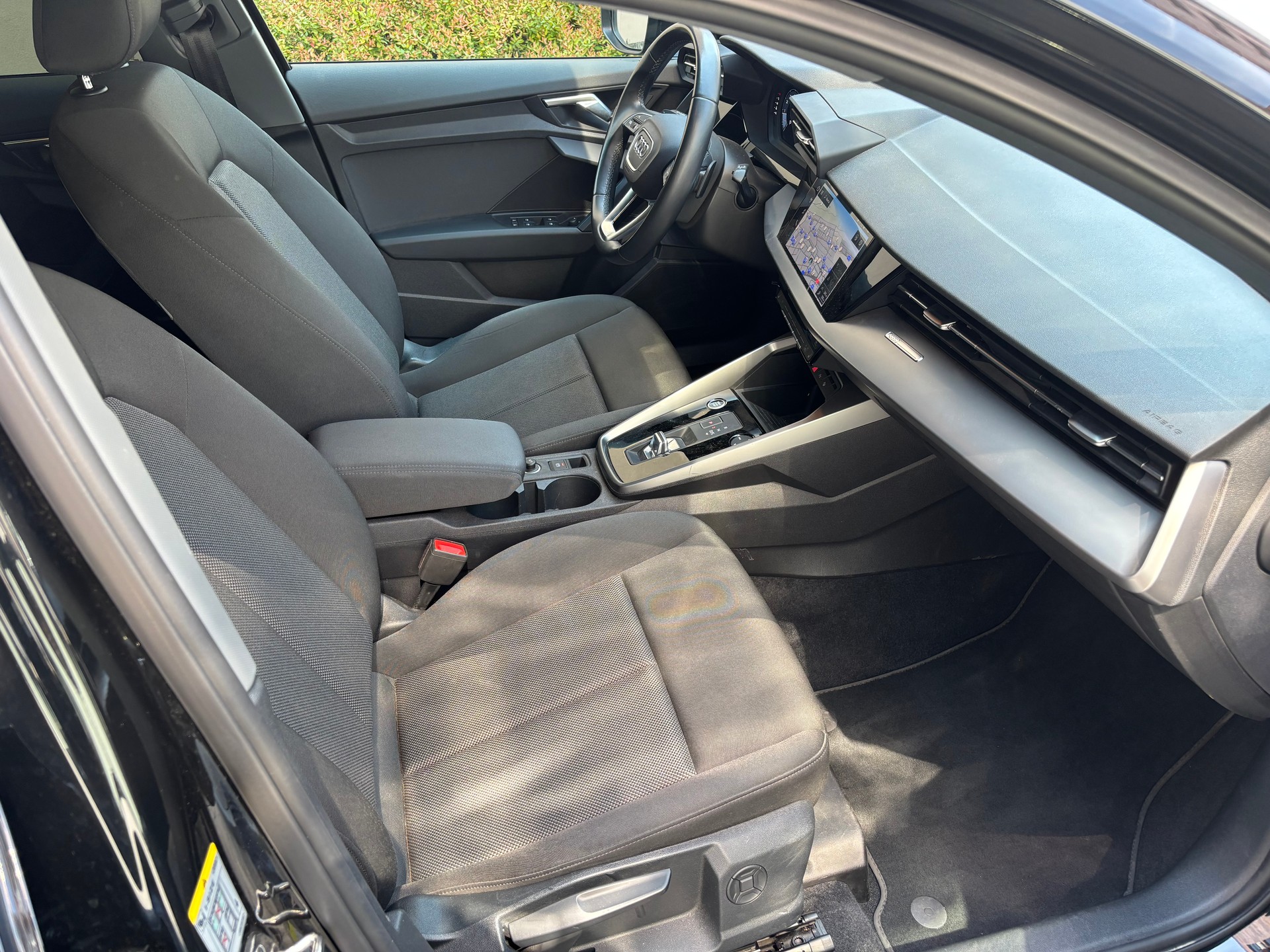 AUDI A3 Sportback 35 TFSI Attraction S-tronic-image-13