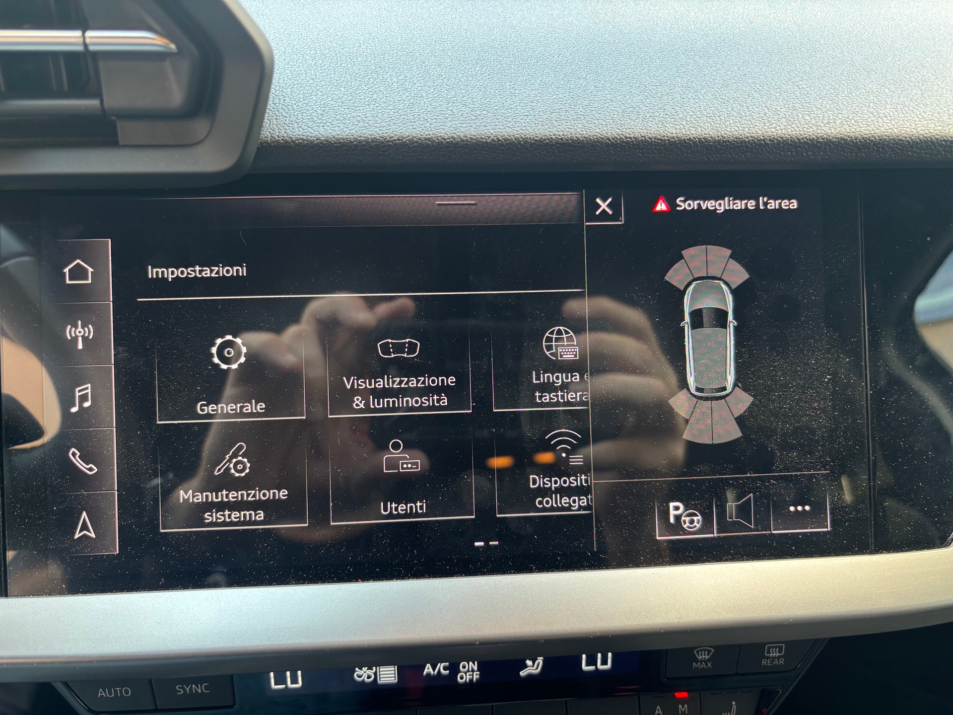 AUDI A3 Sportback 35 TFSI Attraction S-tronic-image-10