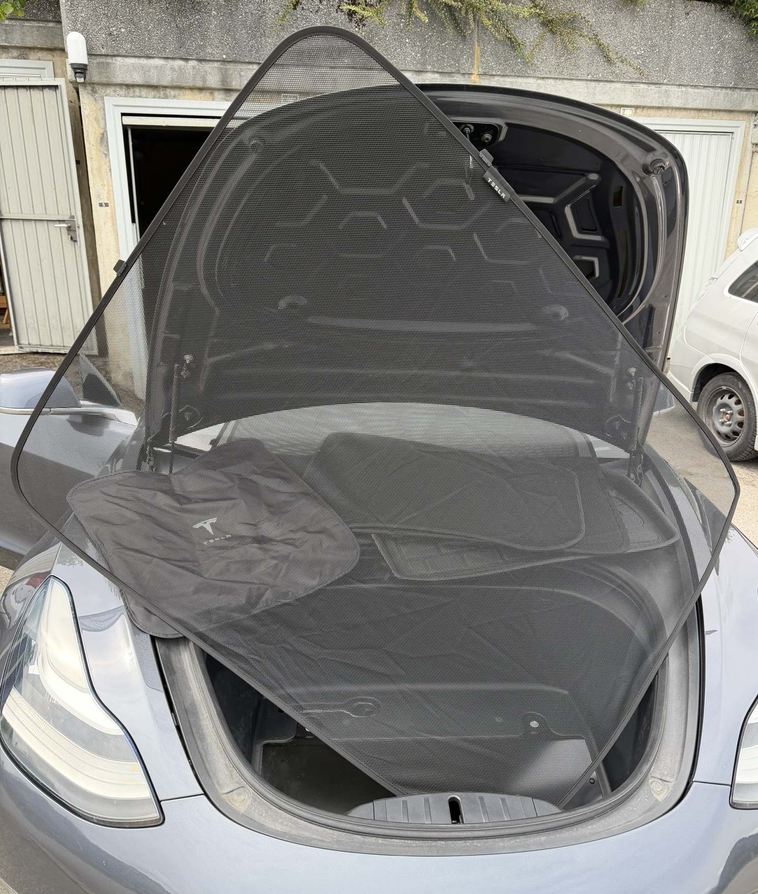 TESLA Long Range D-image-16