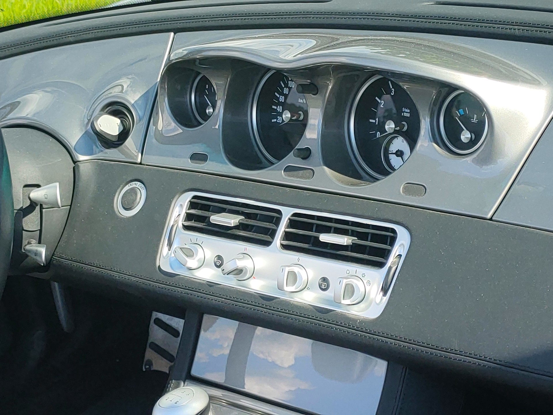 BMW 5.0 V8-image-7