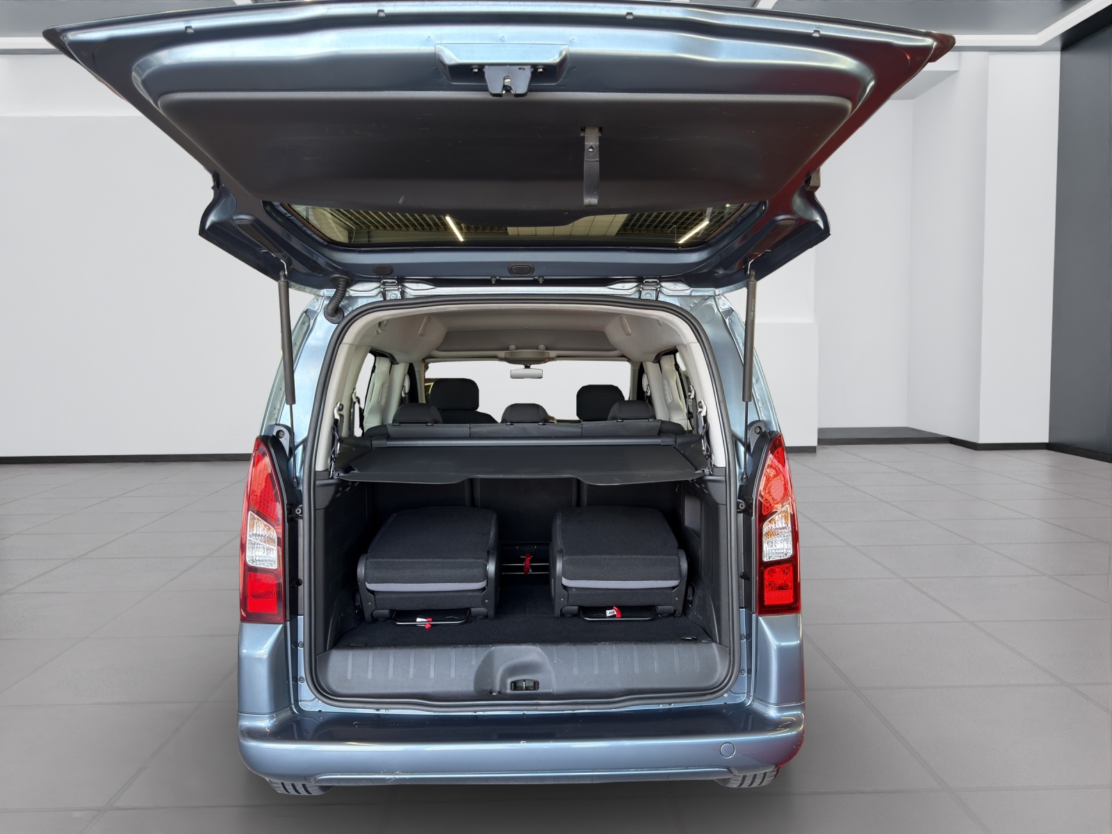 PEUGEOT Partner 1.6 e-HDI Active-image-22
