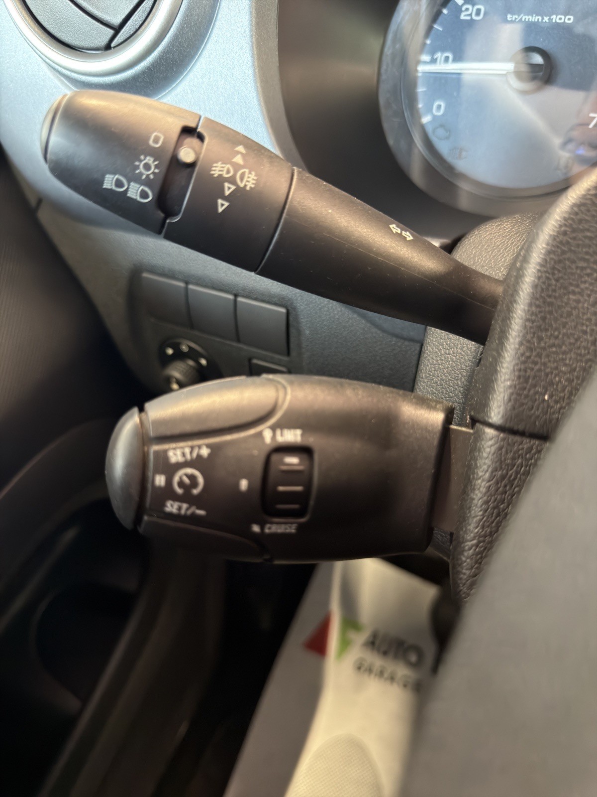 PEUGEOT Partner 1.6 e-HDI Active-image-20