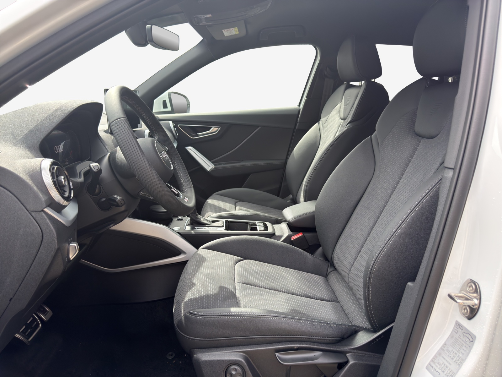 AUDI Q2 35 TFSI advanced S-tronic-image-7