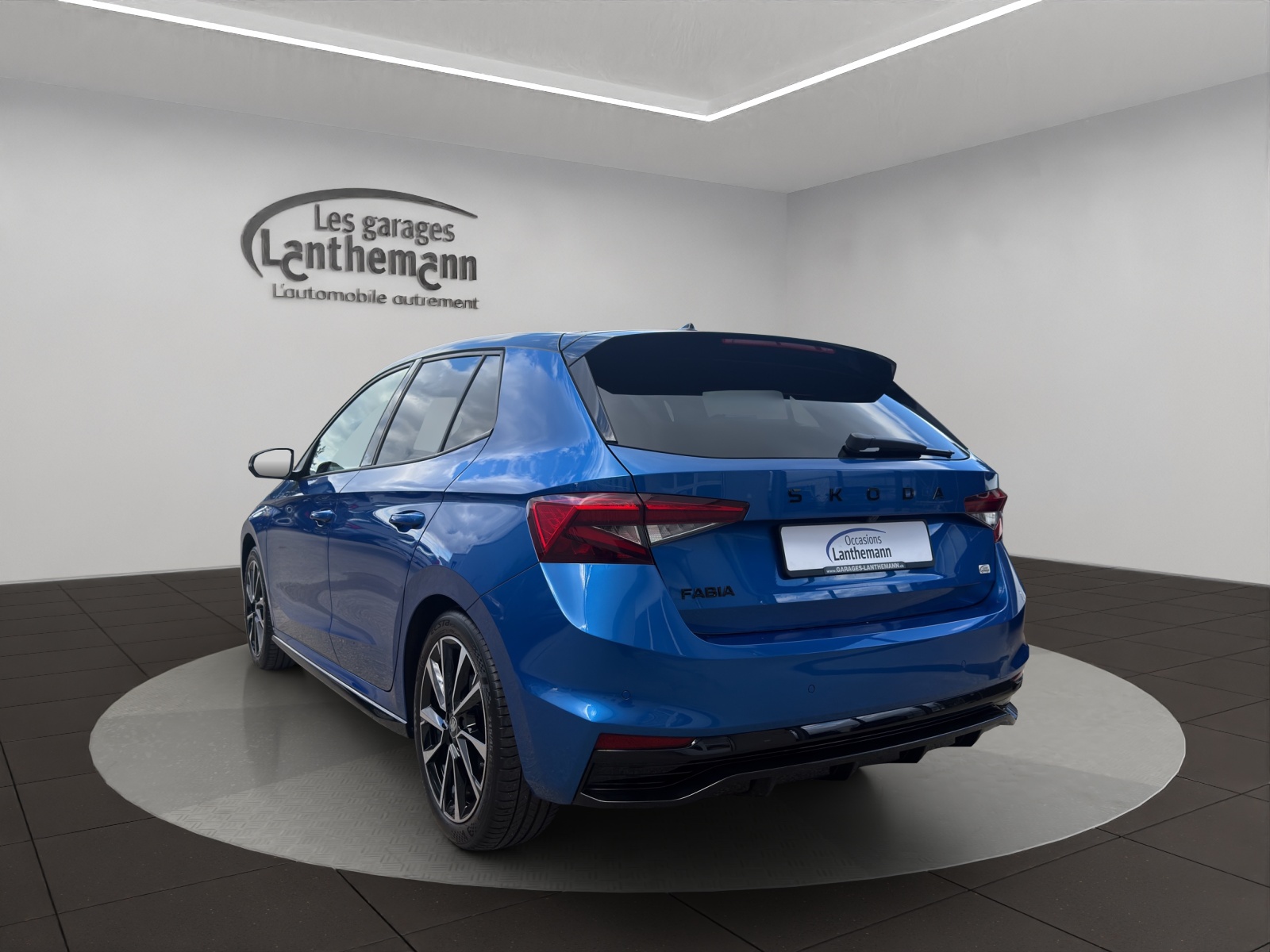 SKODA Fabia 1.0 TSI Monte Carlo DSG-showroom-element-2