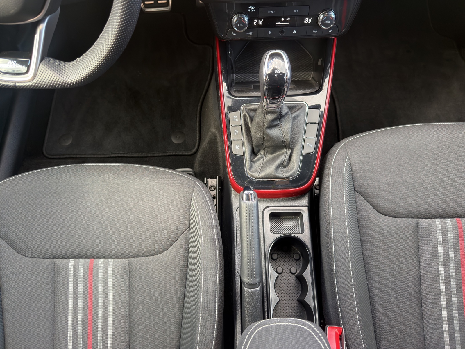SKODA Fabia 1.0 TSI Monte Carlo DSG-image-11