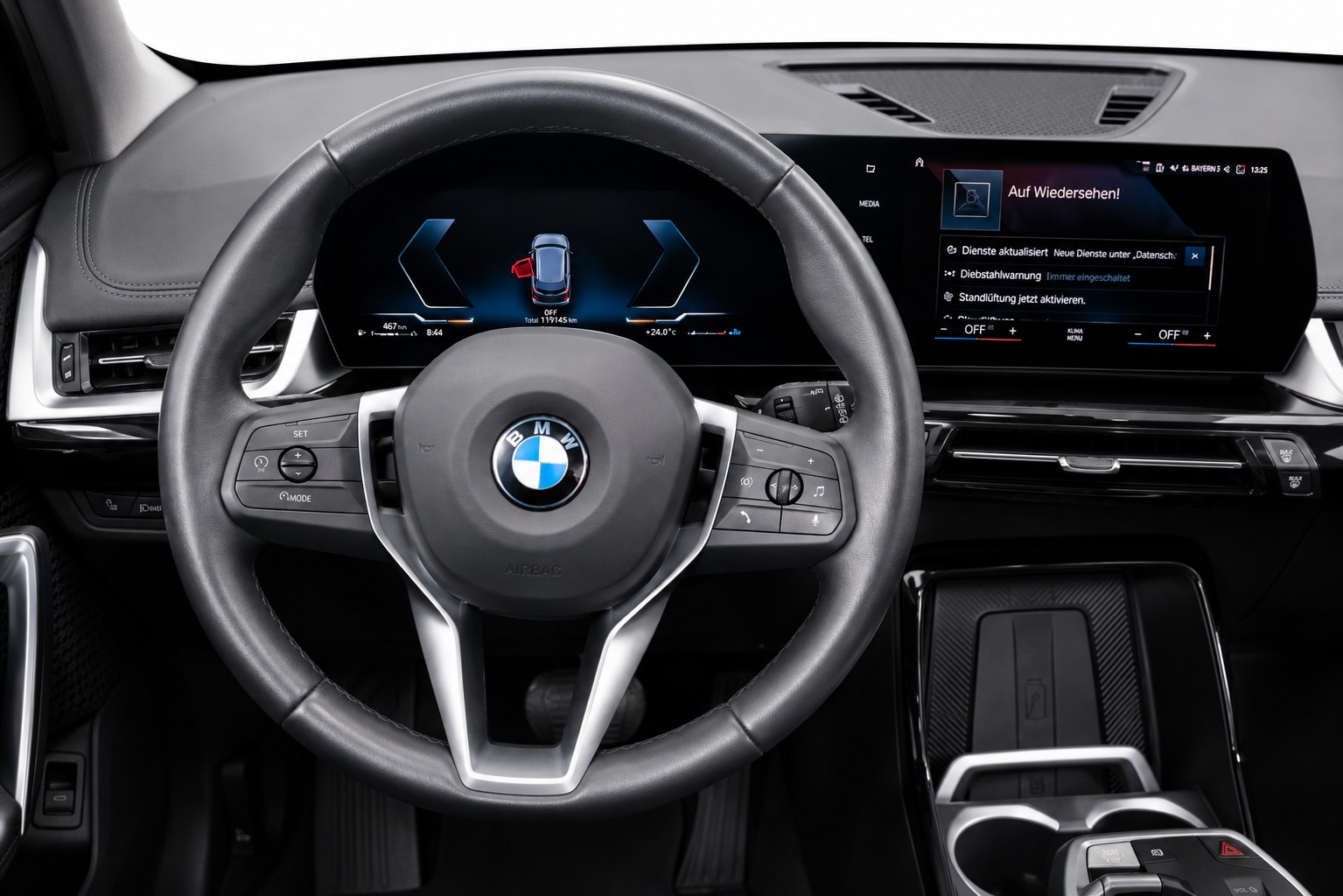 BMW X1 20d xDrive CH FAHRZEUG-image-15