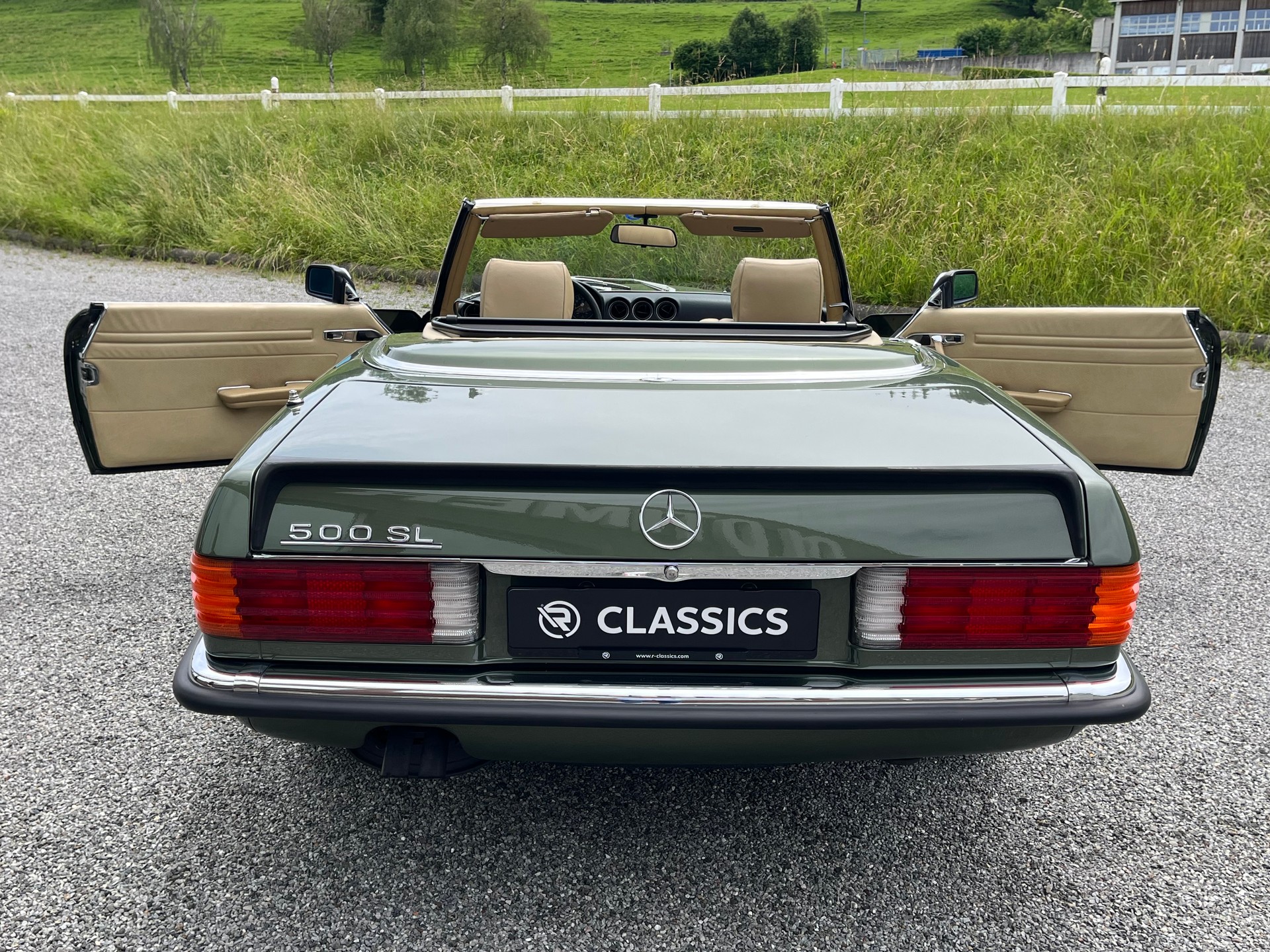 MERCEDES-BENZ R107-image-5