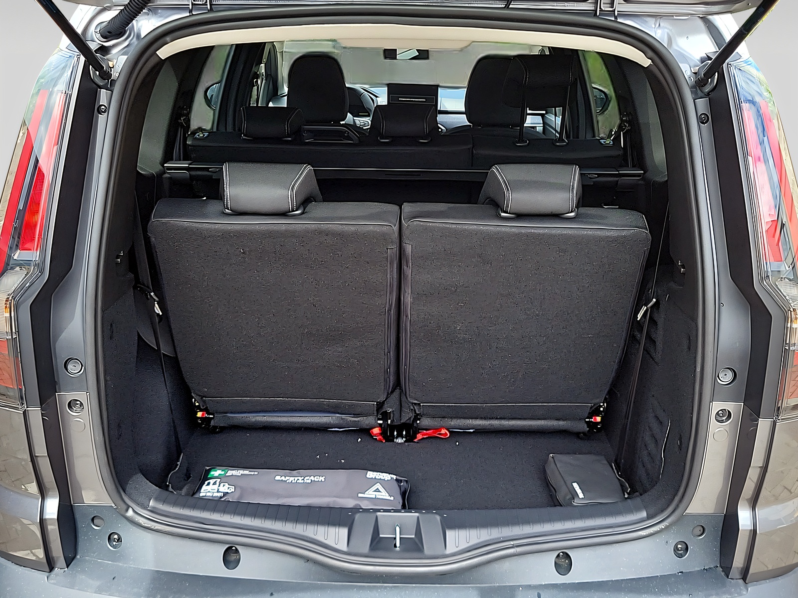 DACIA Jogger 1.8 Hybrid Journey 7-Plätzer-image-8