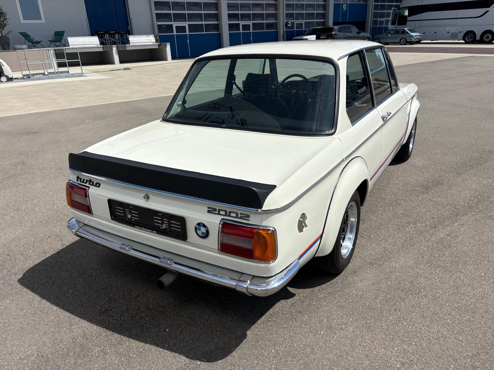 BMW 2002 Turbo-image-4