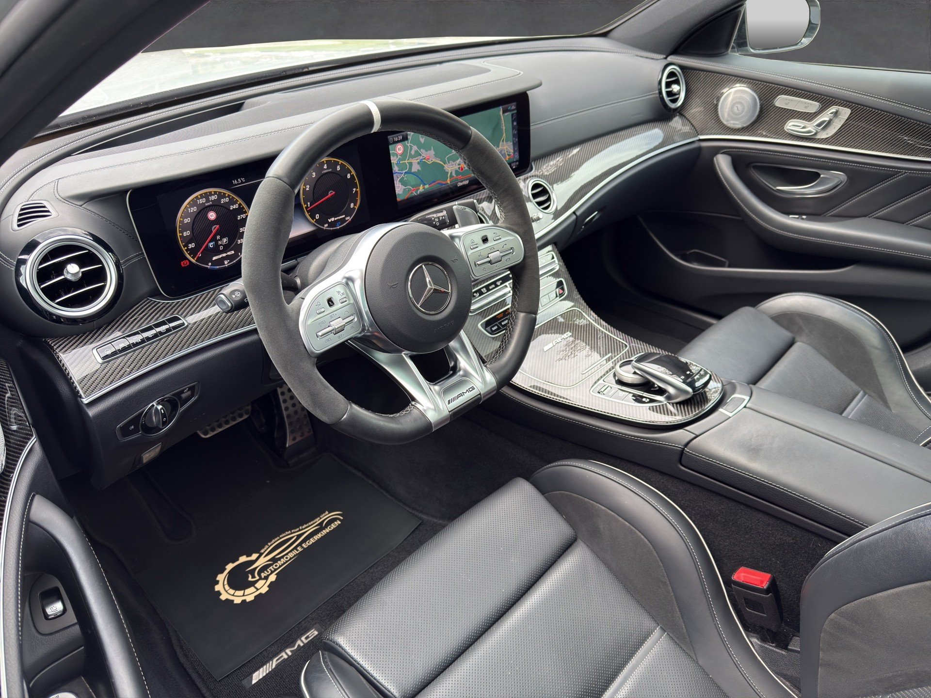 MERCEDES-BENZ E 63 S AMG 4matic+ Kombi-image-8