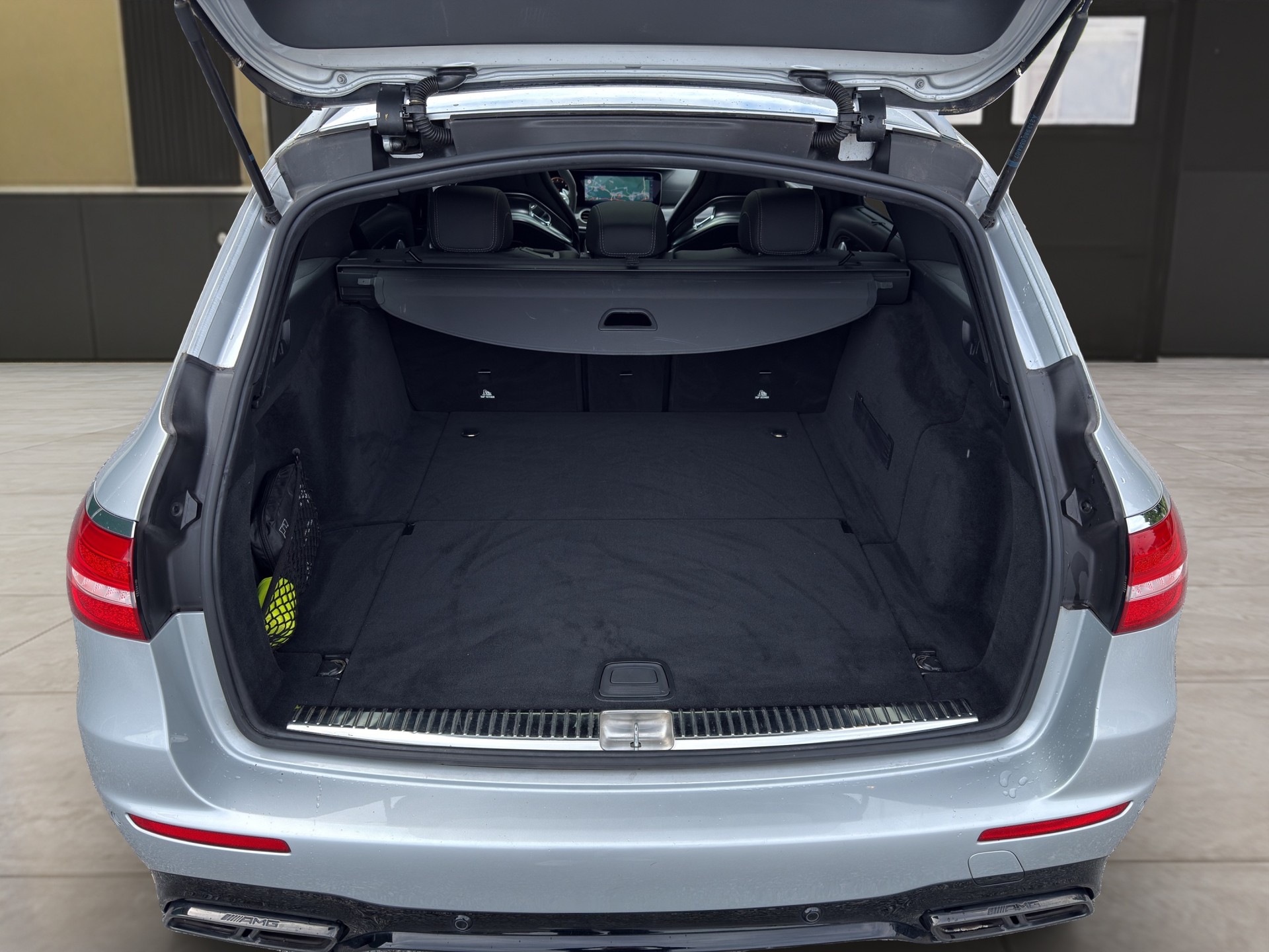 MERCEDES-BENZ E 63 S AMG 4matic+ Kombi-image-14