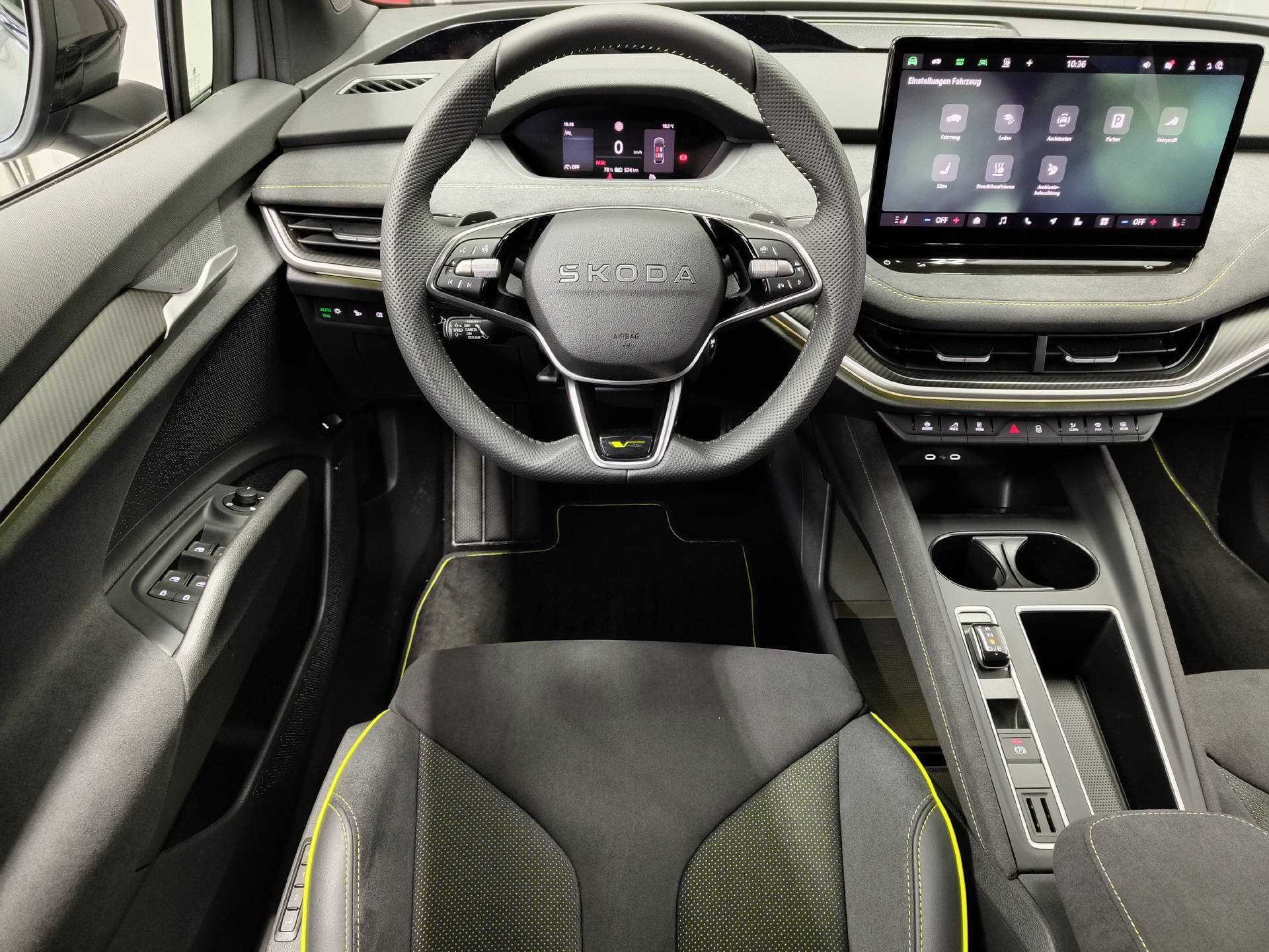 SKODA Elroq RS 4x4-image-4
