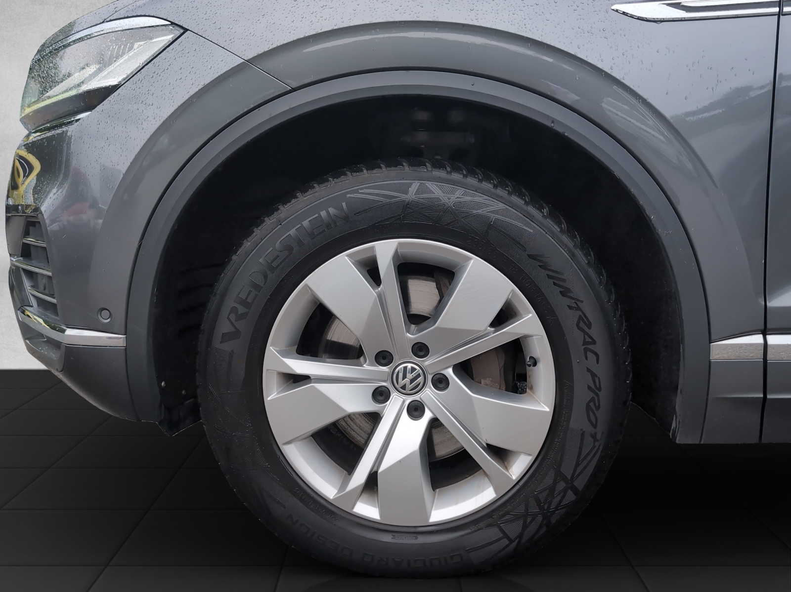 VW Touareg Atmosphere V6 3.0 TDI 286PS 4Motion-image-14