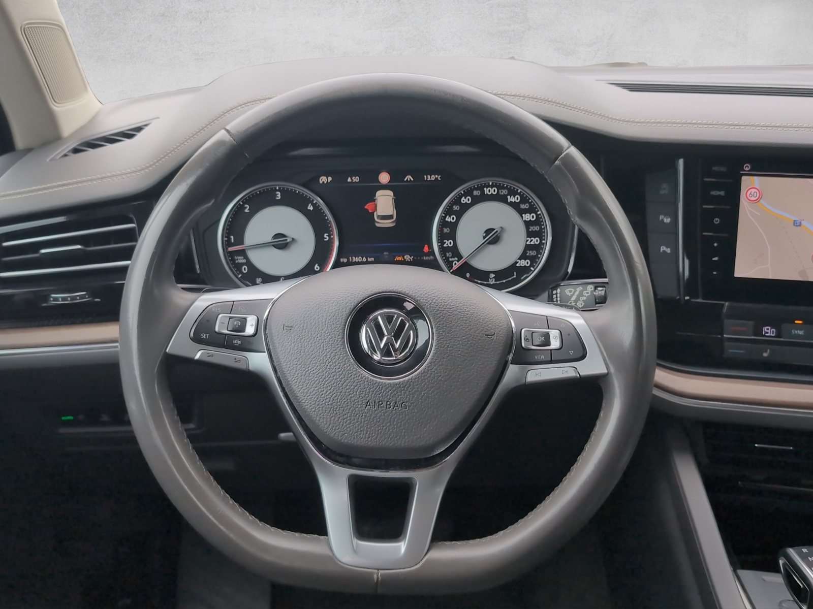 VW Touareg Atmosphere V6 3.0 TDI 286PS 4Motion-image-10