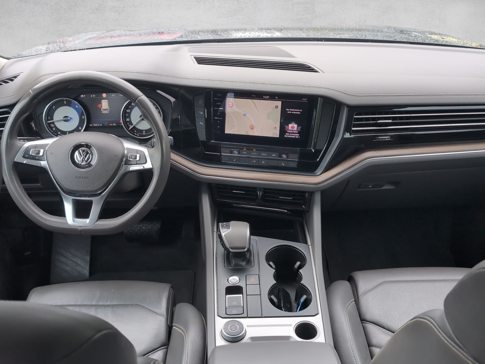 VW Touareg Atmosphere V6 3.0 TDI 286PS 4Motion-image-11