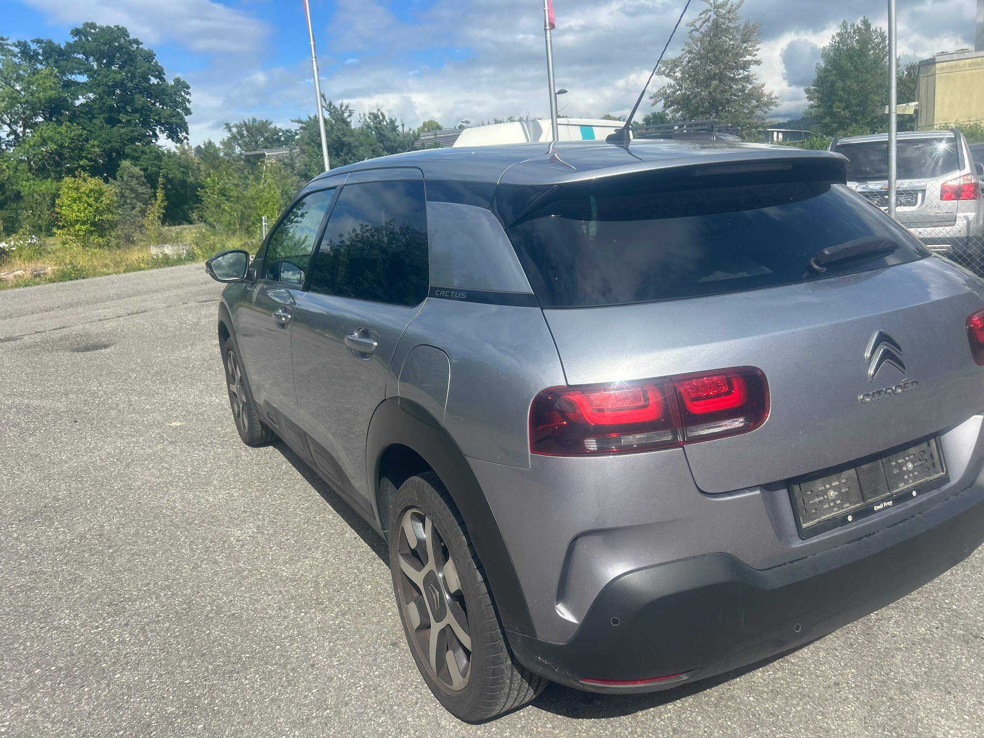 CITROEN C4 Cactus 1.2 Pure Tech Feel-image-5