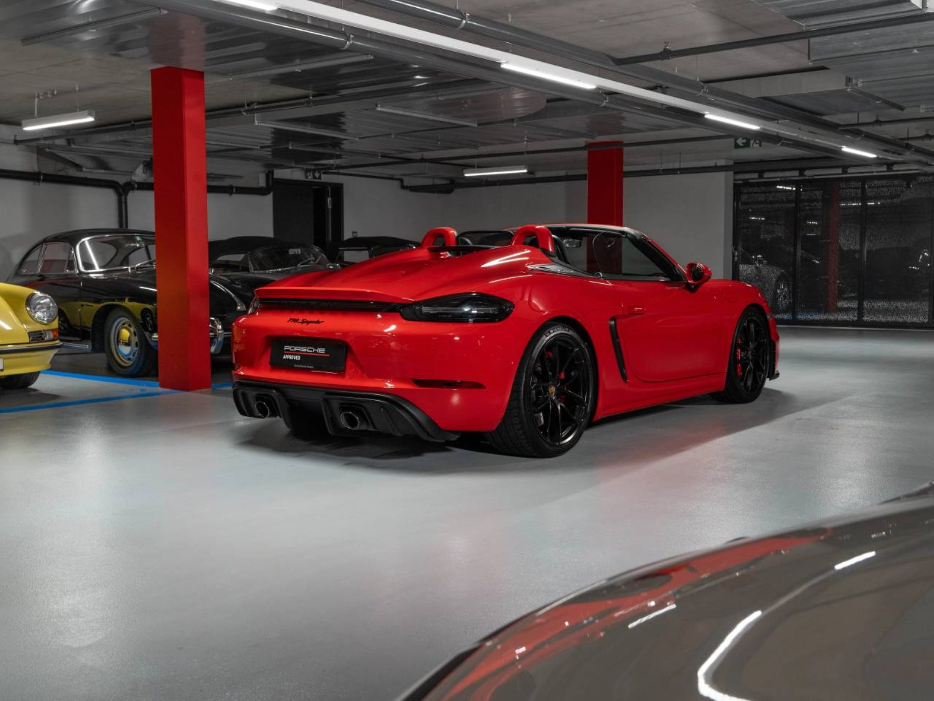 PORSCHE 718 Spyder-image-4