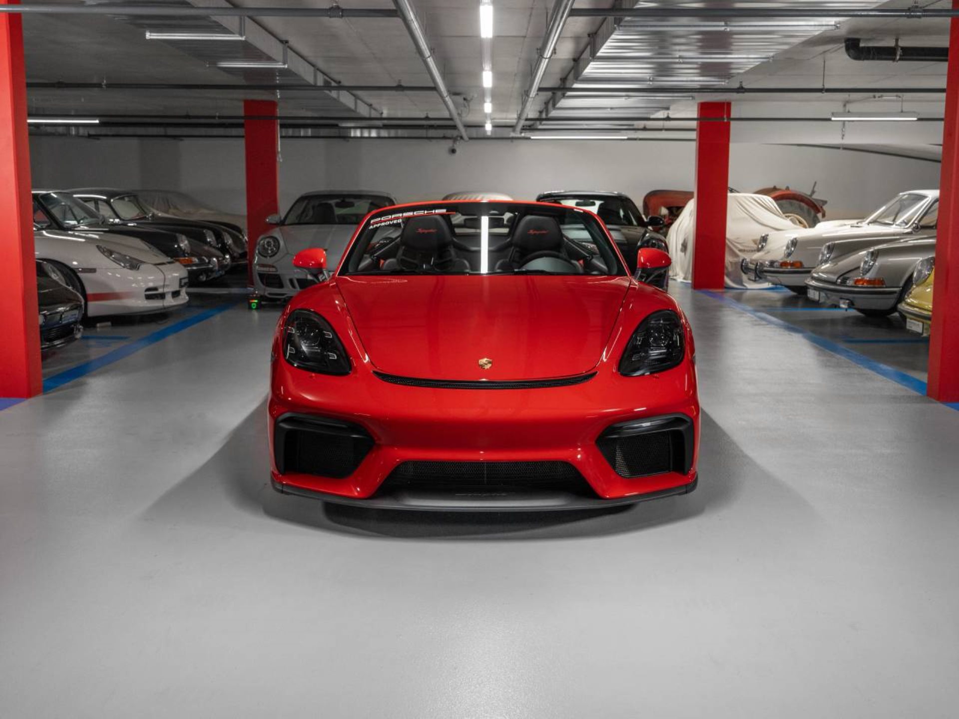 PORSCHE 718 Spyder-image-1