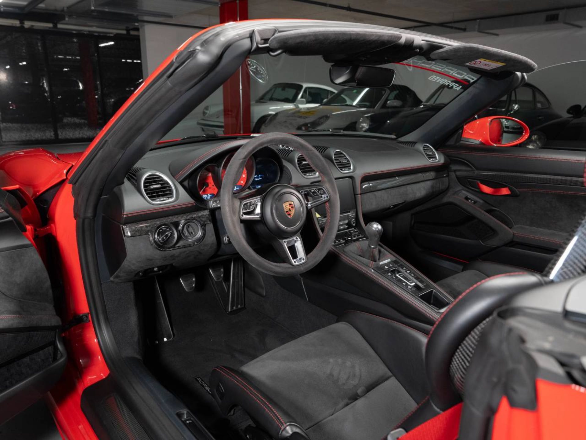 PORSCHE 718 Spyder-image-9