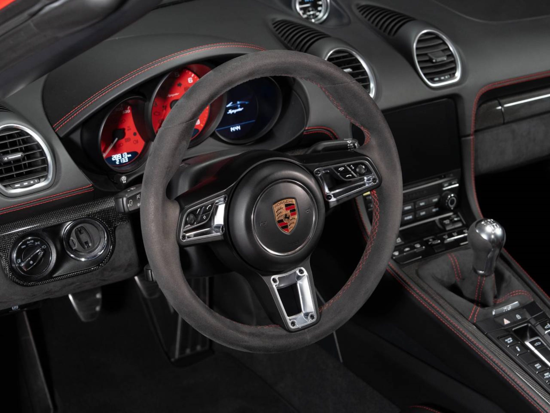 PORSCHE 718 Spyder-image-8