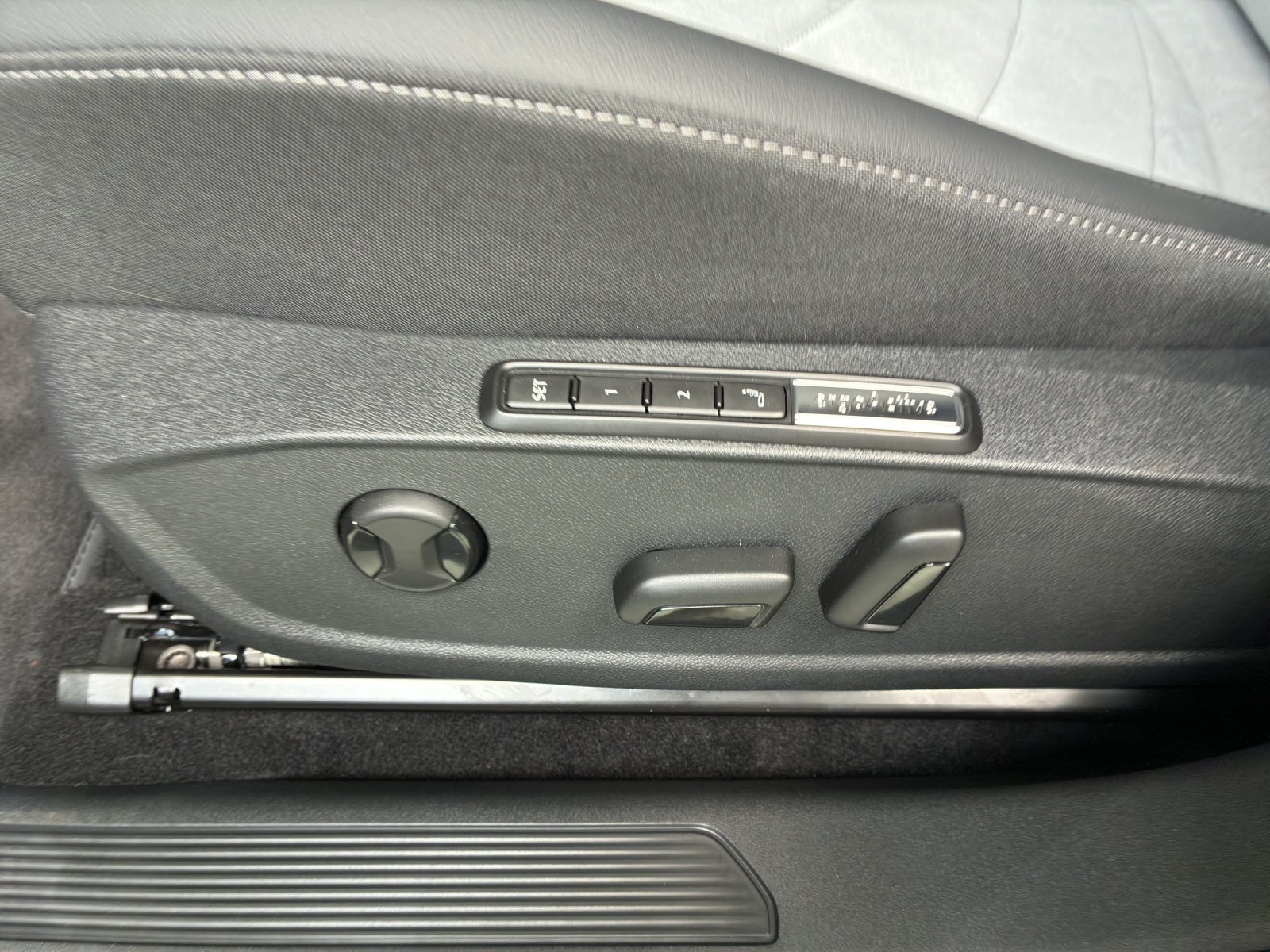 VW ID.3 Pro 59 kWh Pro United-image-16