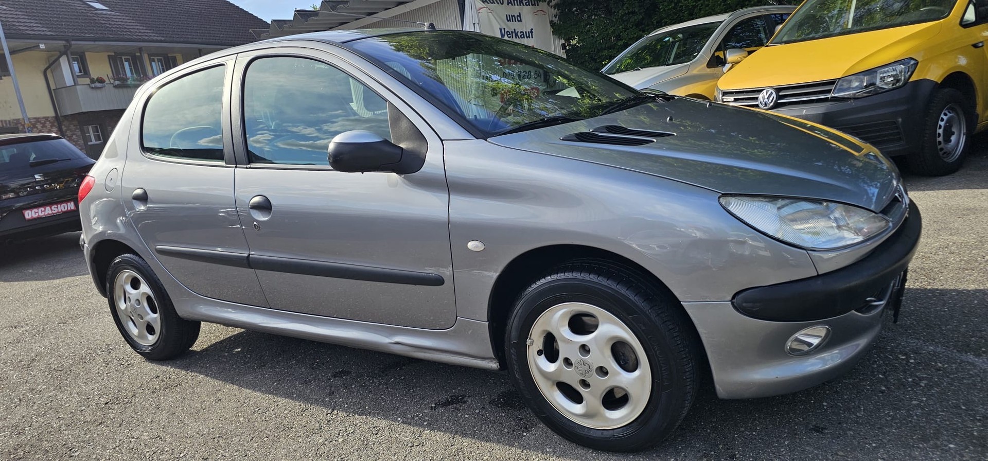 PEUGEOT 206 1.6 16V (XT) Premium-image-2
