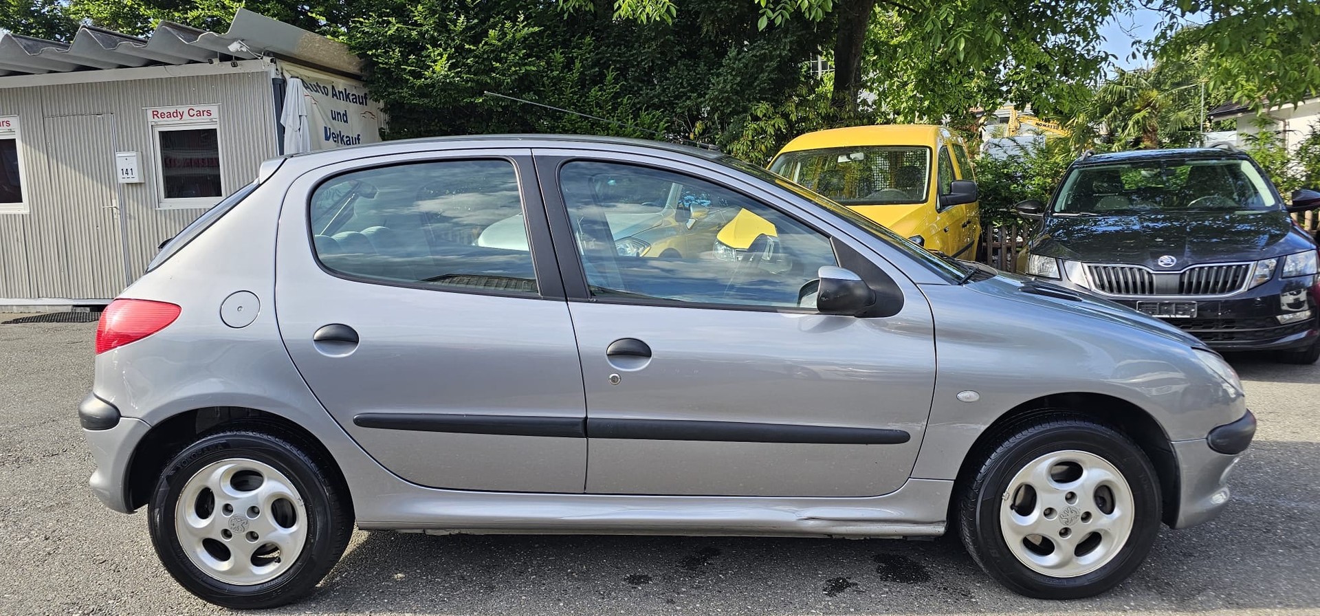 PEUGEOT 206 1.6 16V (XT) Premium-image-3