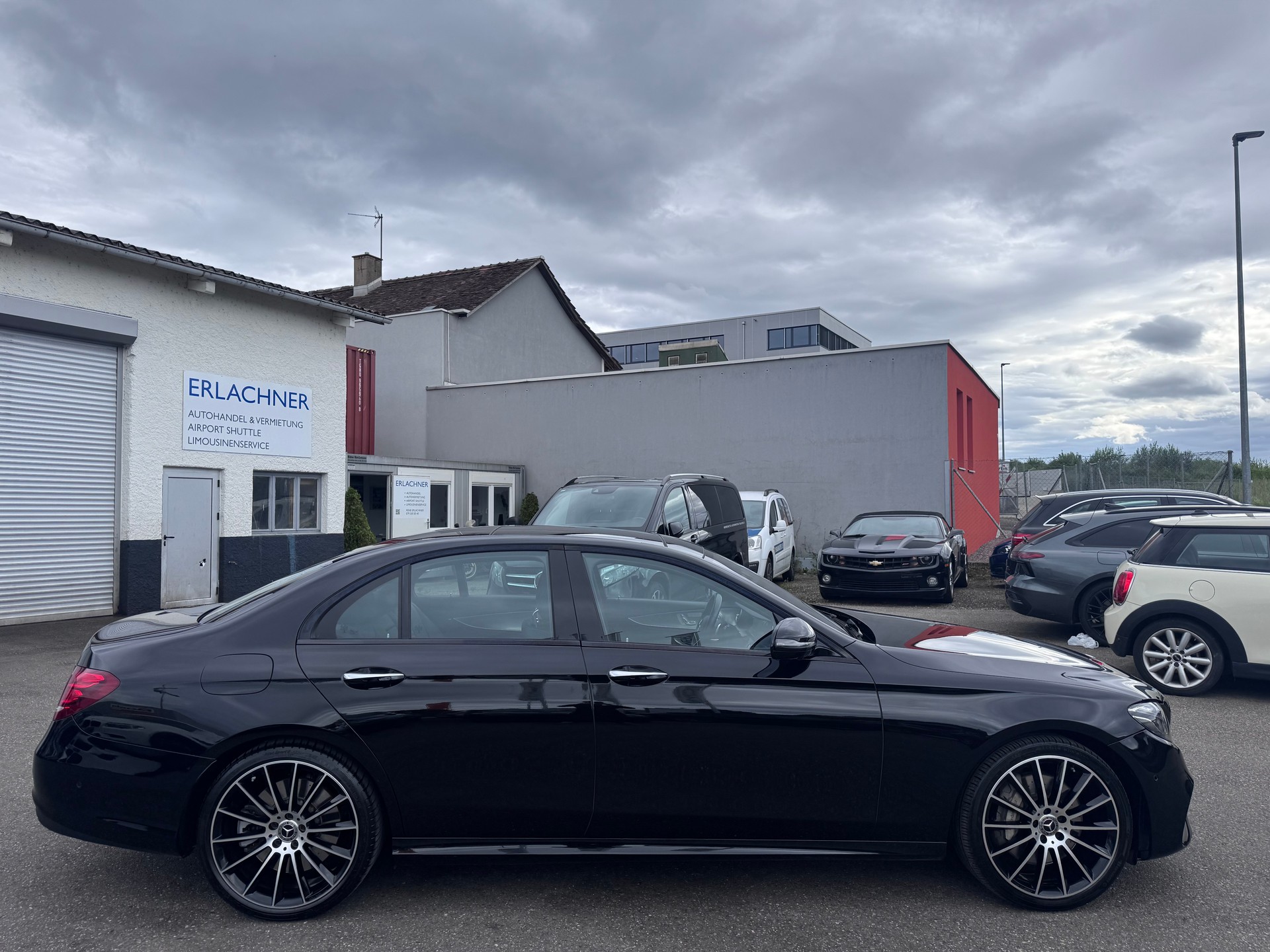 MERCEDES-BENZ E 400 AMG Line 4Matic 9G-Tronic-image-5