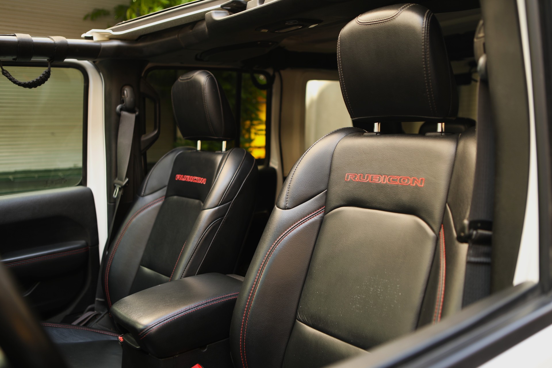 JEEP Wrangler 2.0 Unlimited Rubicon Automatic TRAIL RATED - Soft / Hard Top-image-9