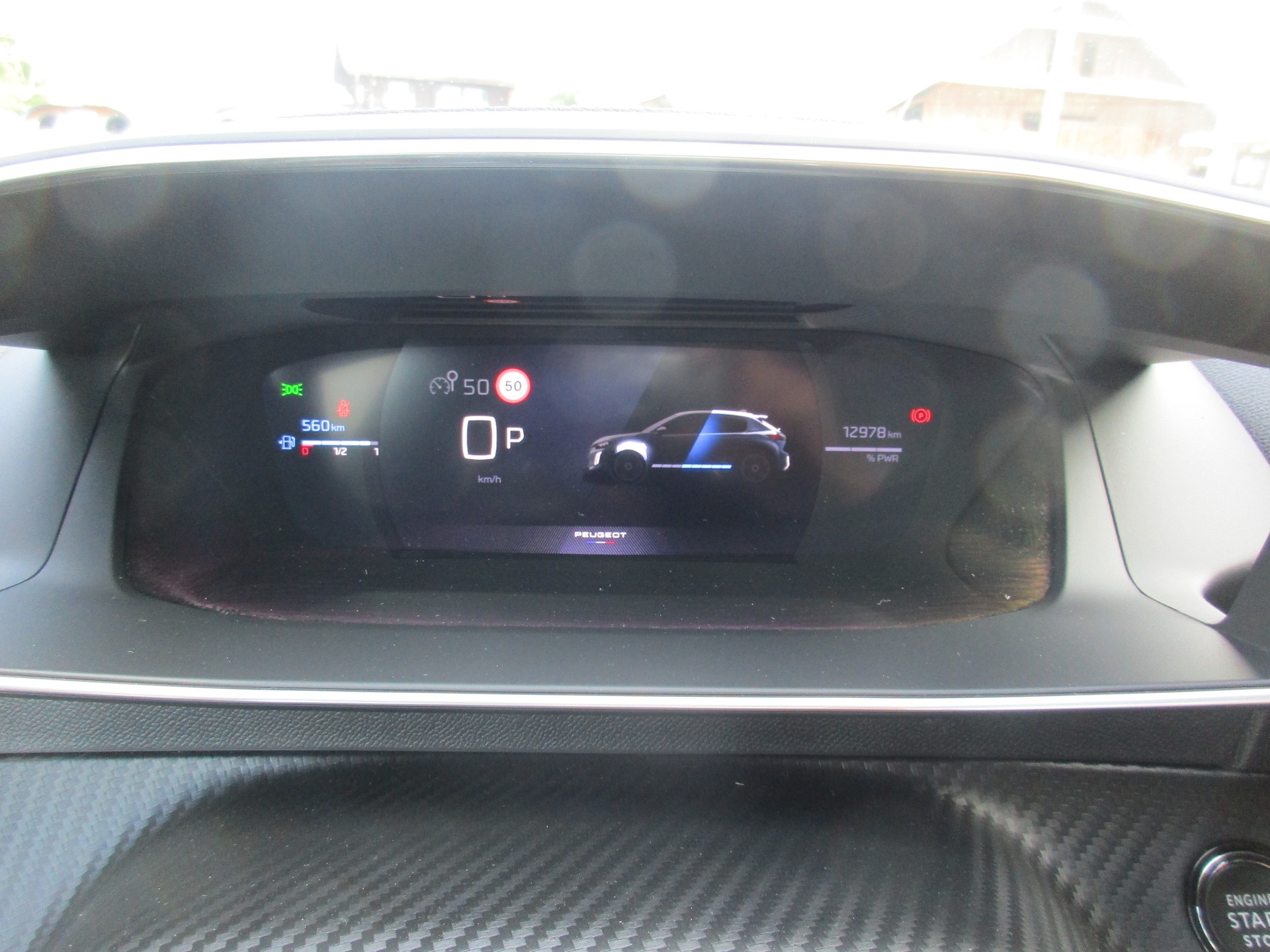 PEUGEOT 208 1.2 MHEV 145 GT-image-10