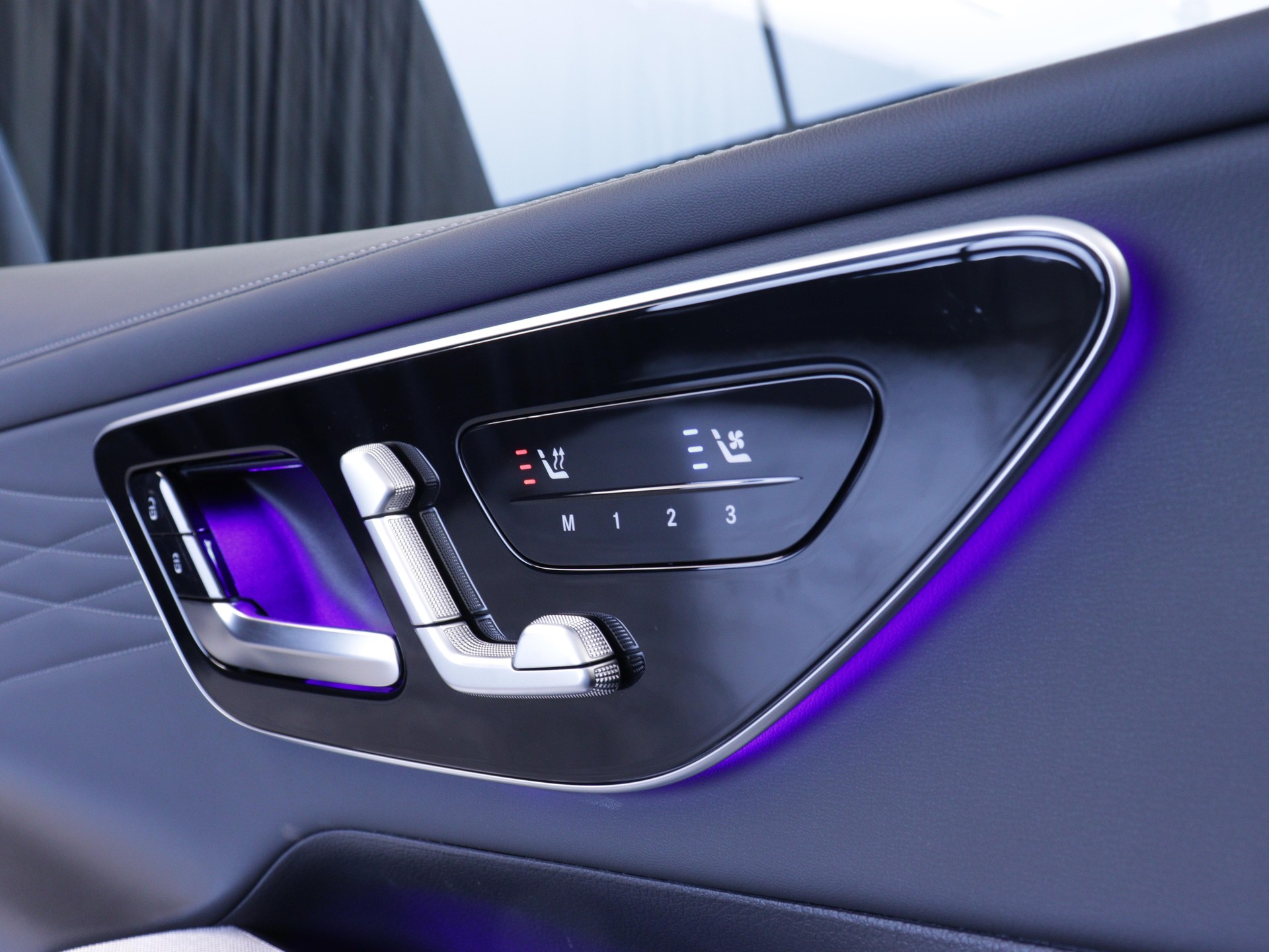 MERCEDES-BENZ GLC 220 d AMG Line 4matic-image-9