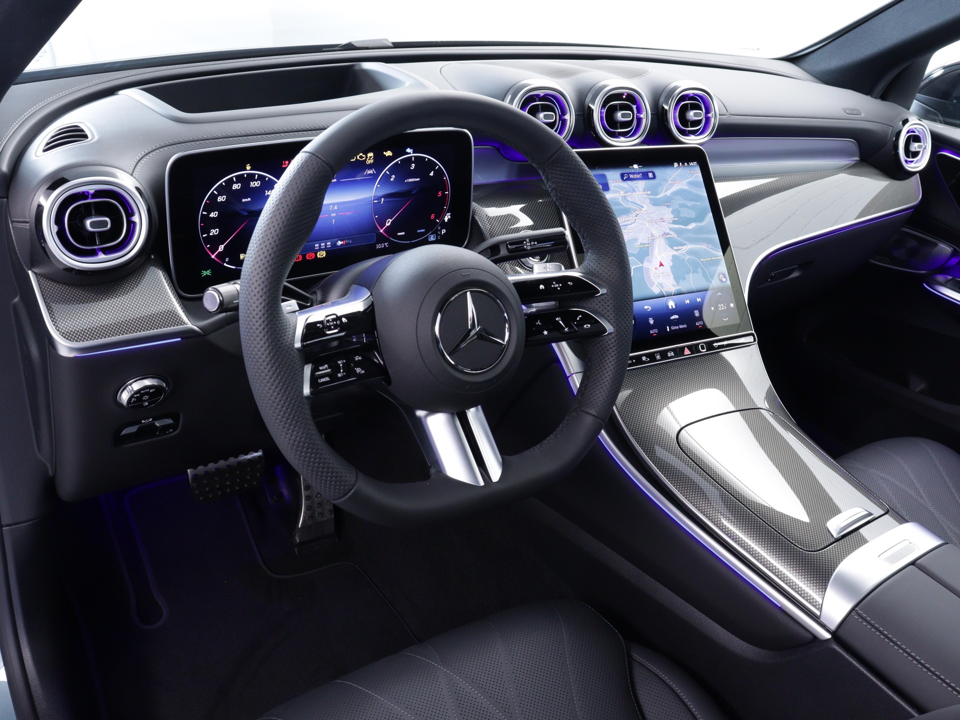 MERCEDES-BENZ GLC 220 d AMG Line 4matic-image-5