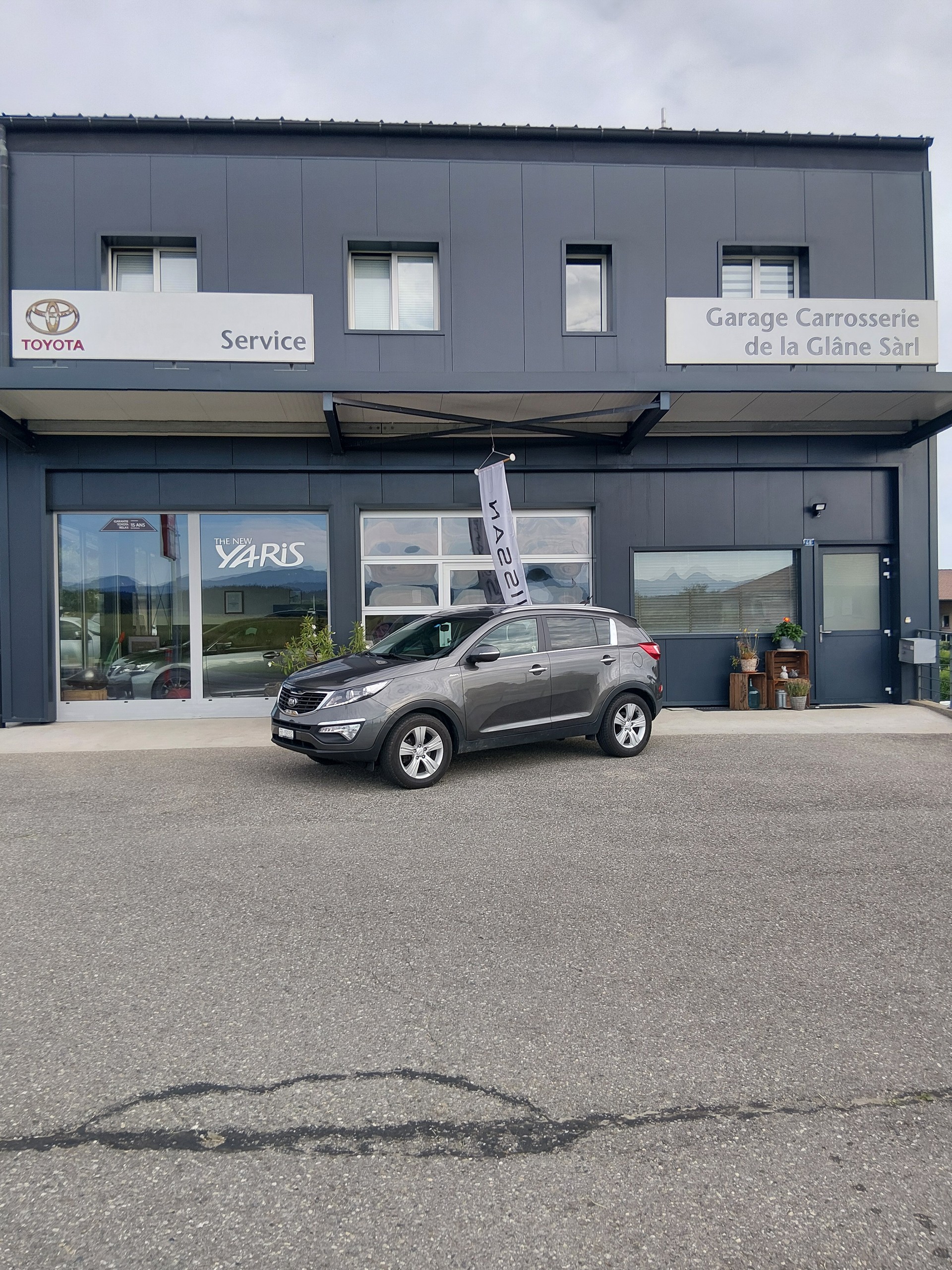 KIA Sportage 2.0 CRDi Trend 4WD Automatic-image-0